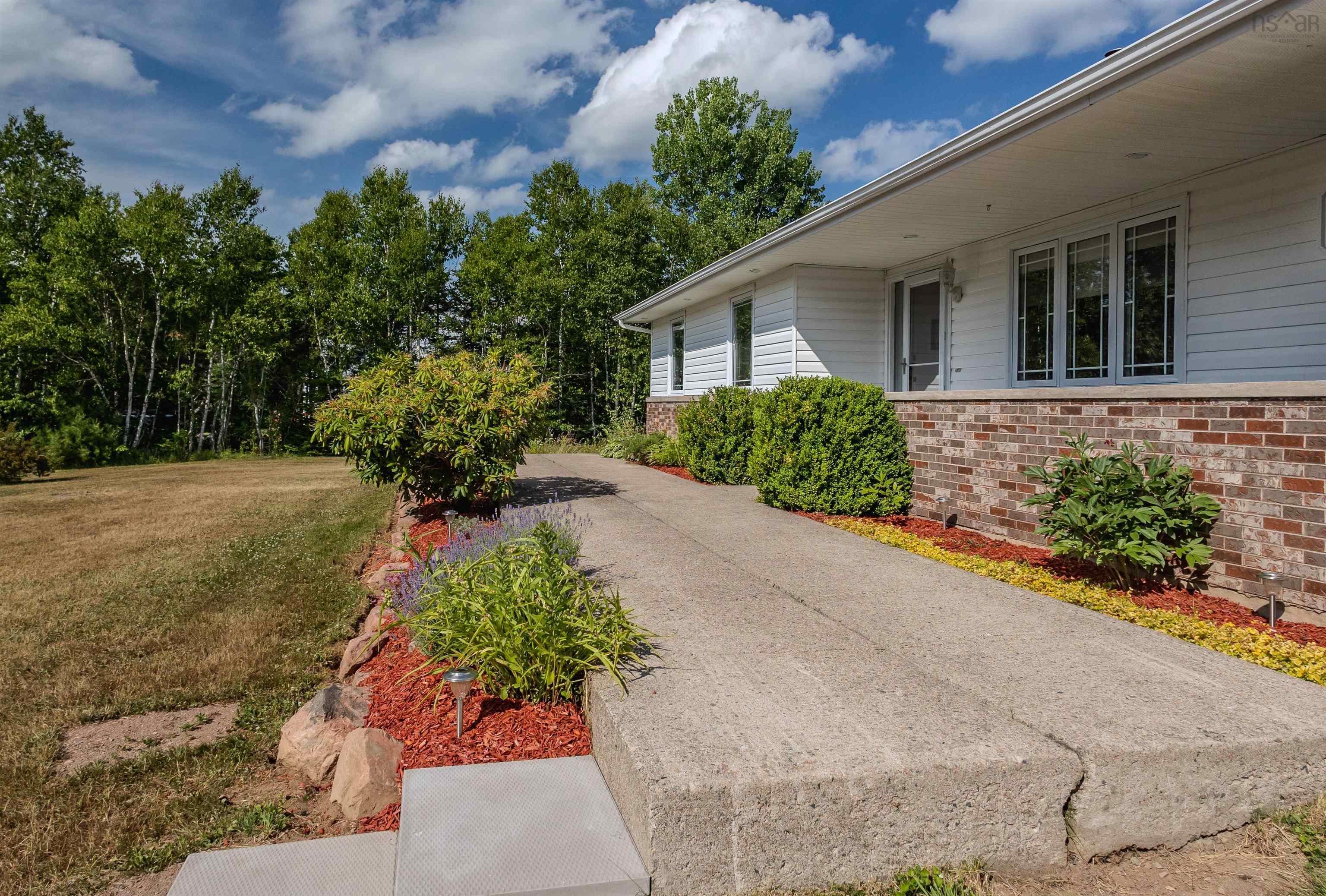 $749,000.00: 166 Oakfield Drive, Marion Bridge