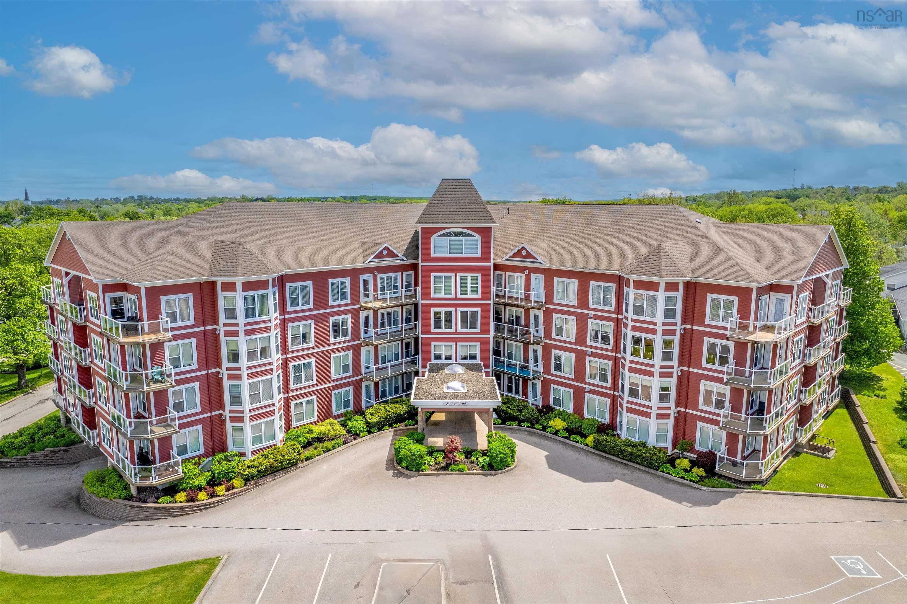 $325,000.00: 104 69 Kings Road, Sydney