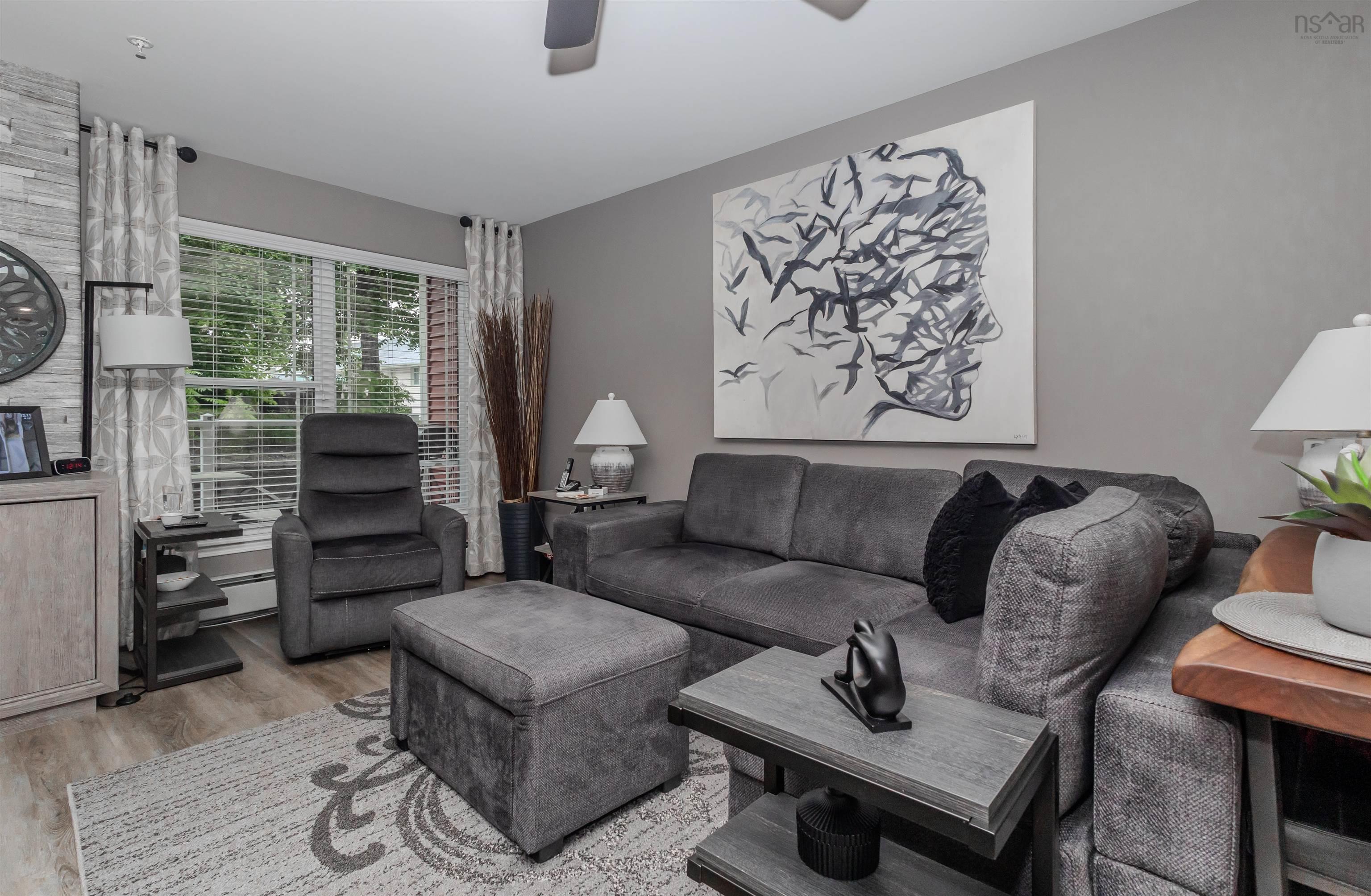 $325,000.00: 104 69 Kings Road, Sydney