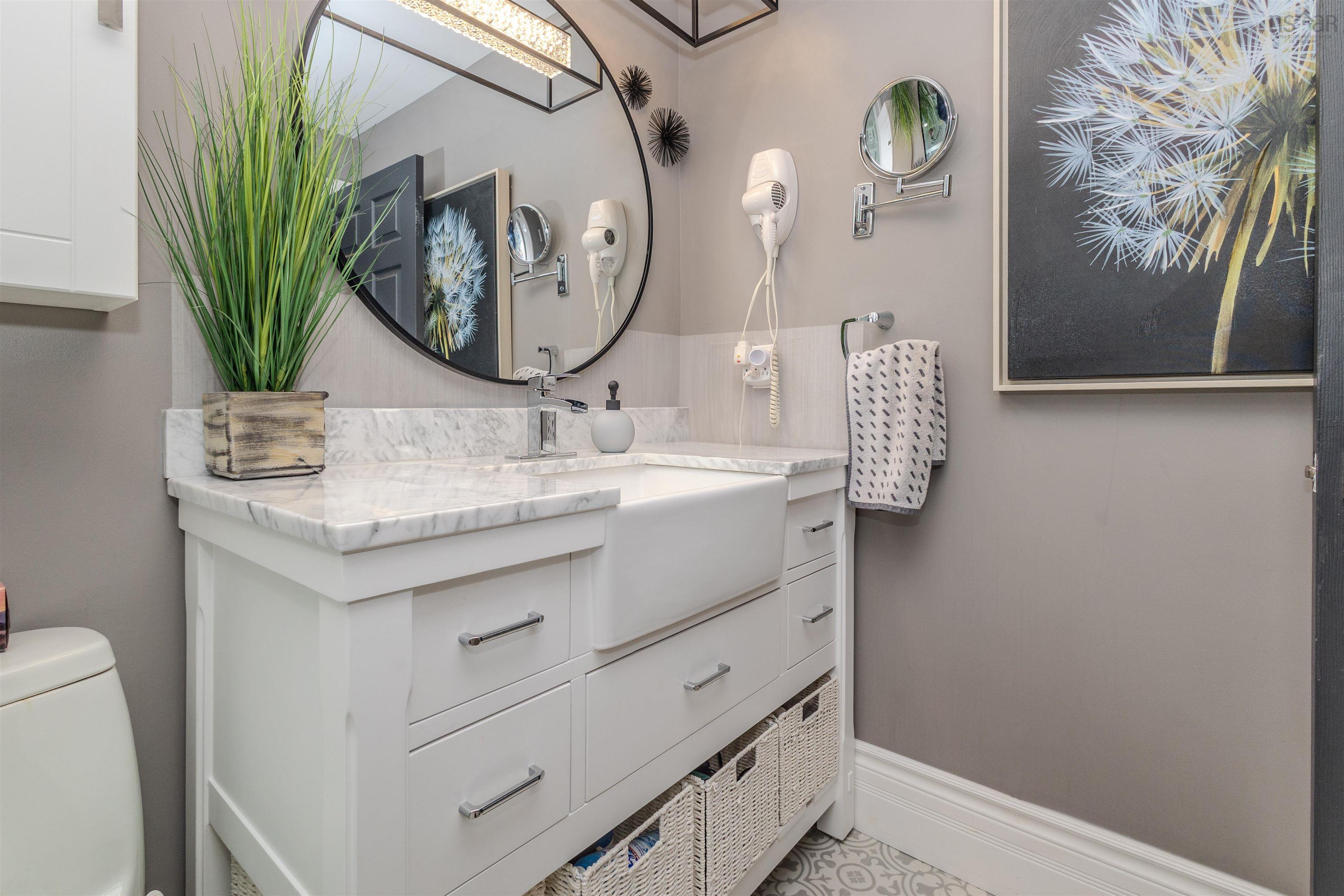 $325,000.00: 104 69 Kings Road, Sydney