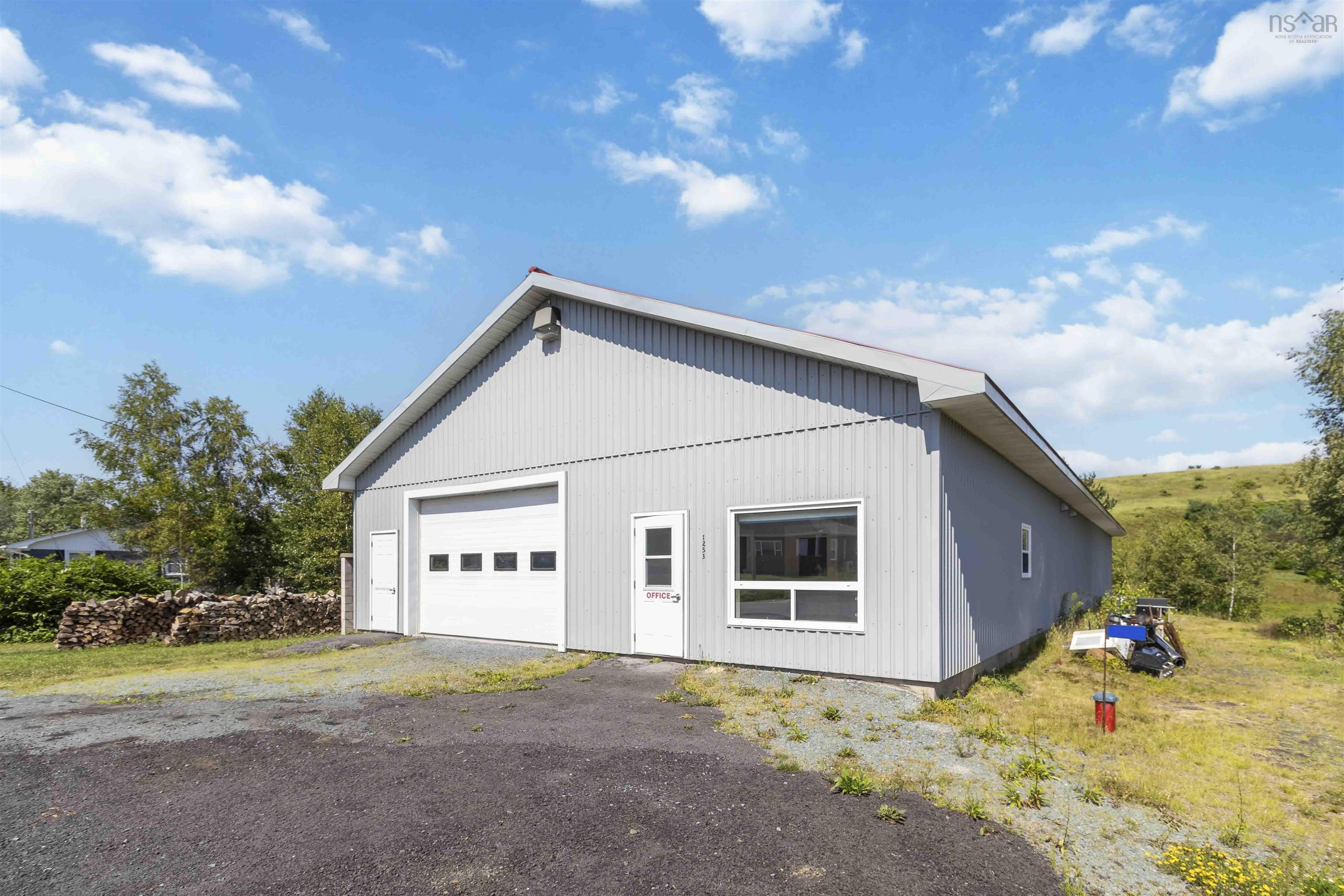 $750,000.00: 1253 Highway 332, First South