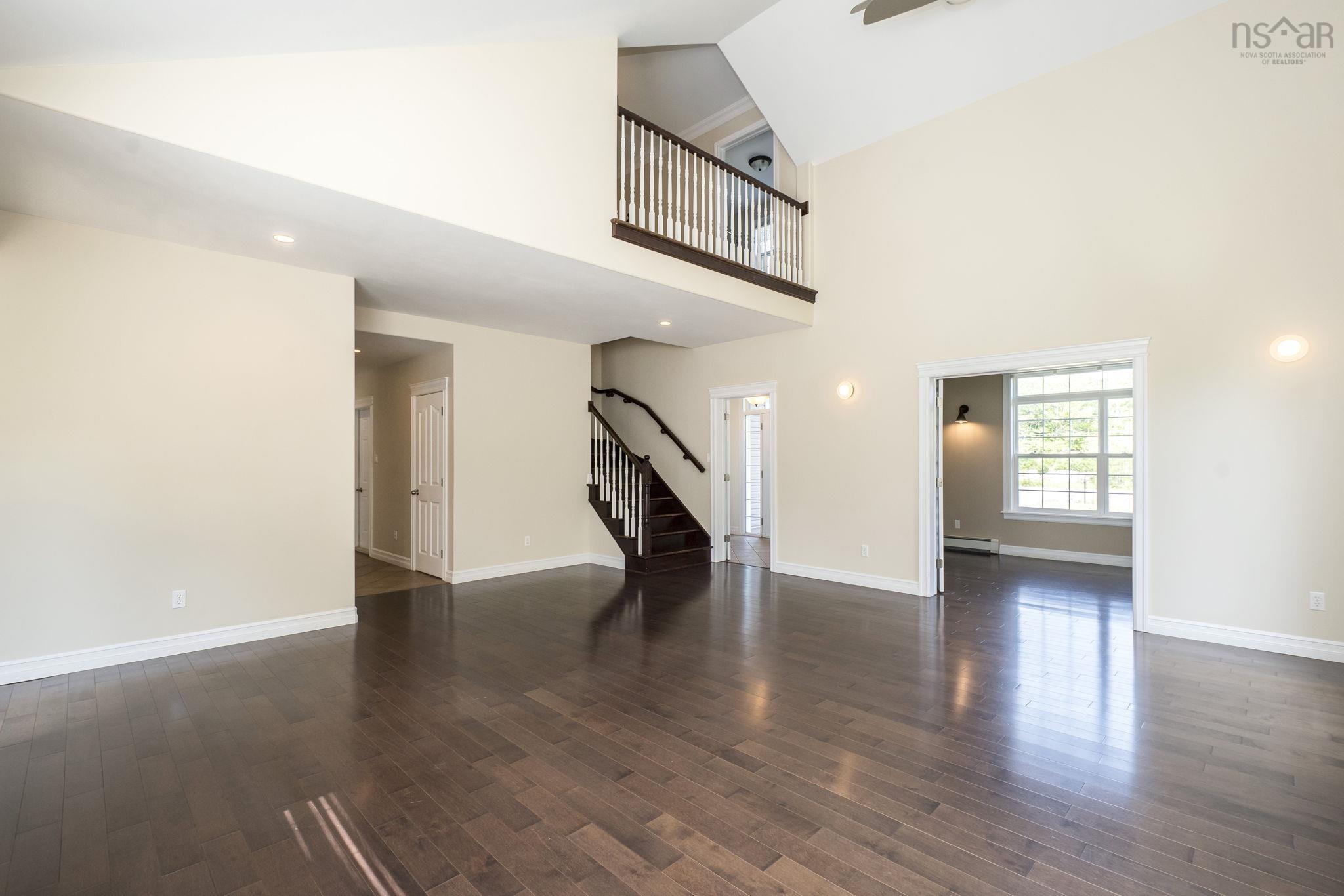 $724,900.00: 539 Birch Bear Run, Lewis Lake