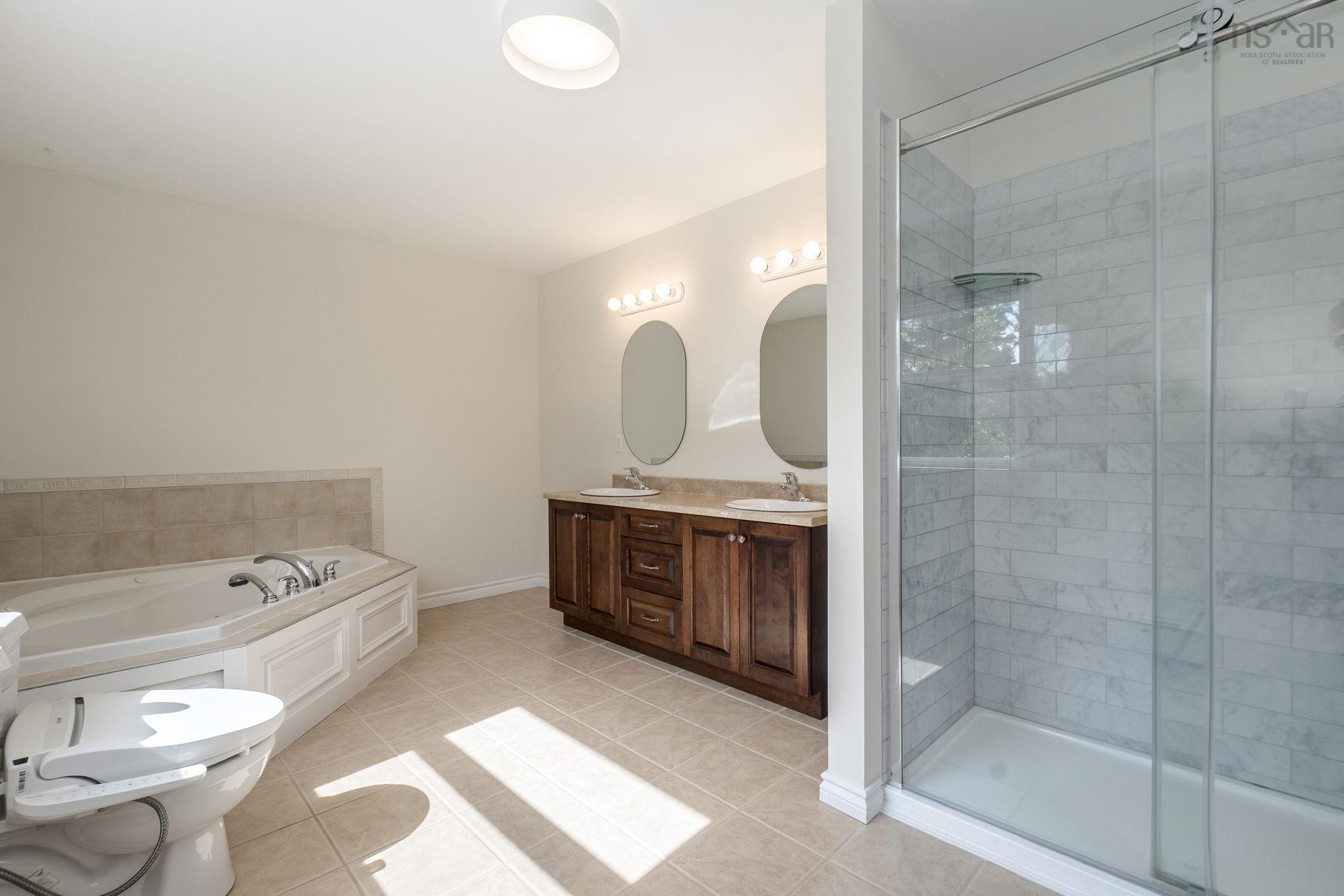 $724,900.00: 539 Birch Bear Run, Lewis Lake