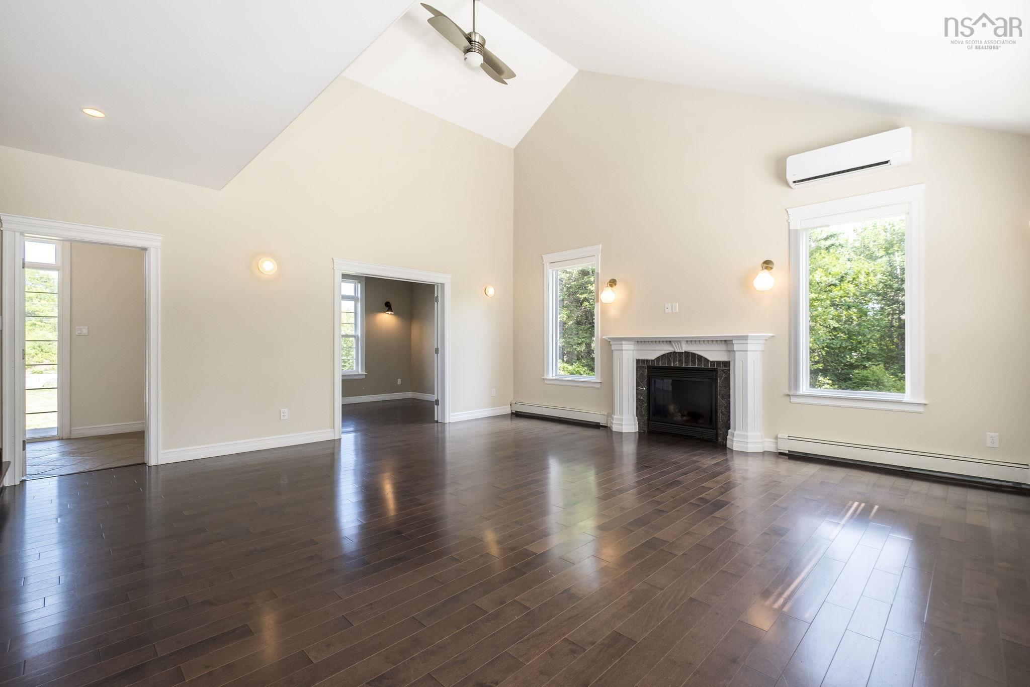 $724,900.00: 539 Birch Bear Run, Lewis Lake