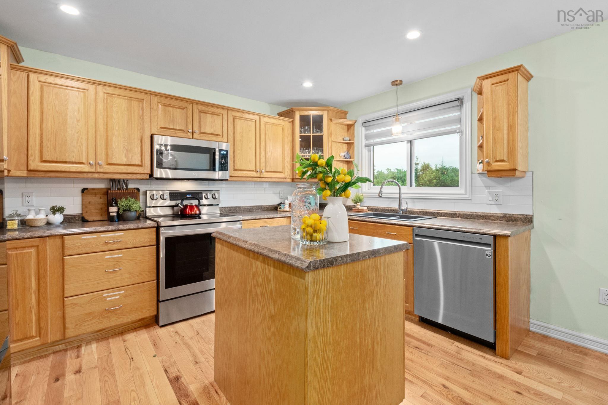 $524,900.00: 192 Gabriel Road, Falmouth