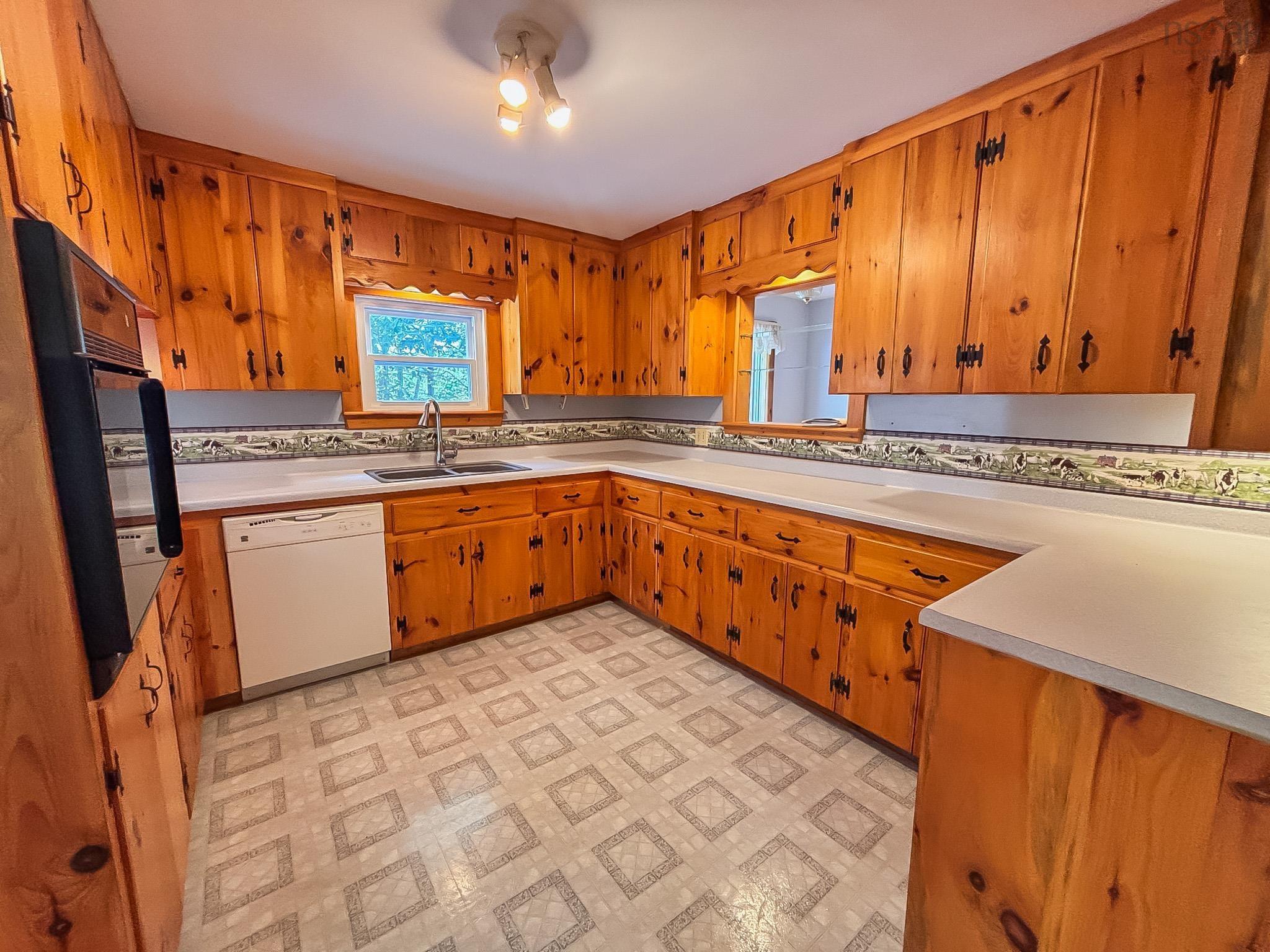 $359,000.00: 112 Janes Road, Oakland