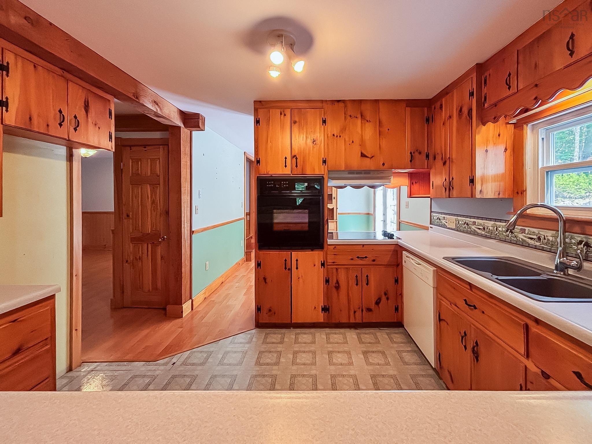 $359,000.00: 112 Janes Road, Oakland