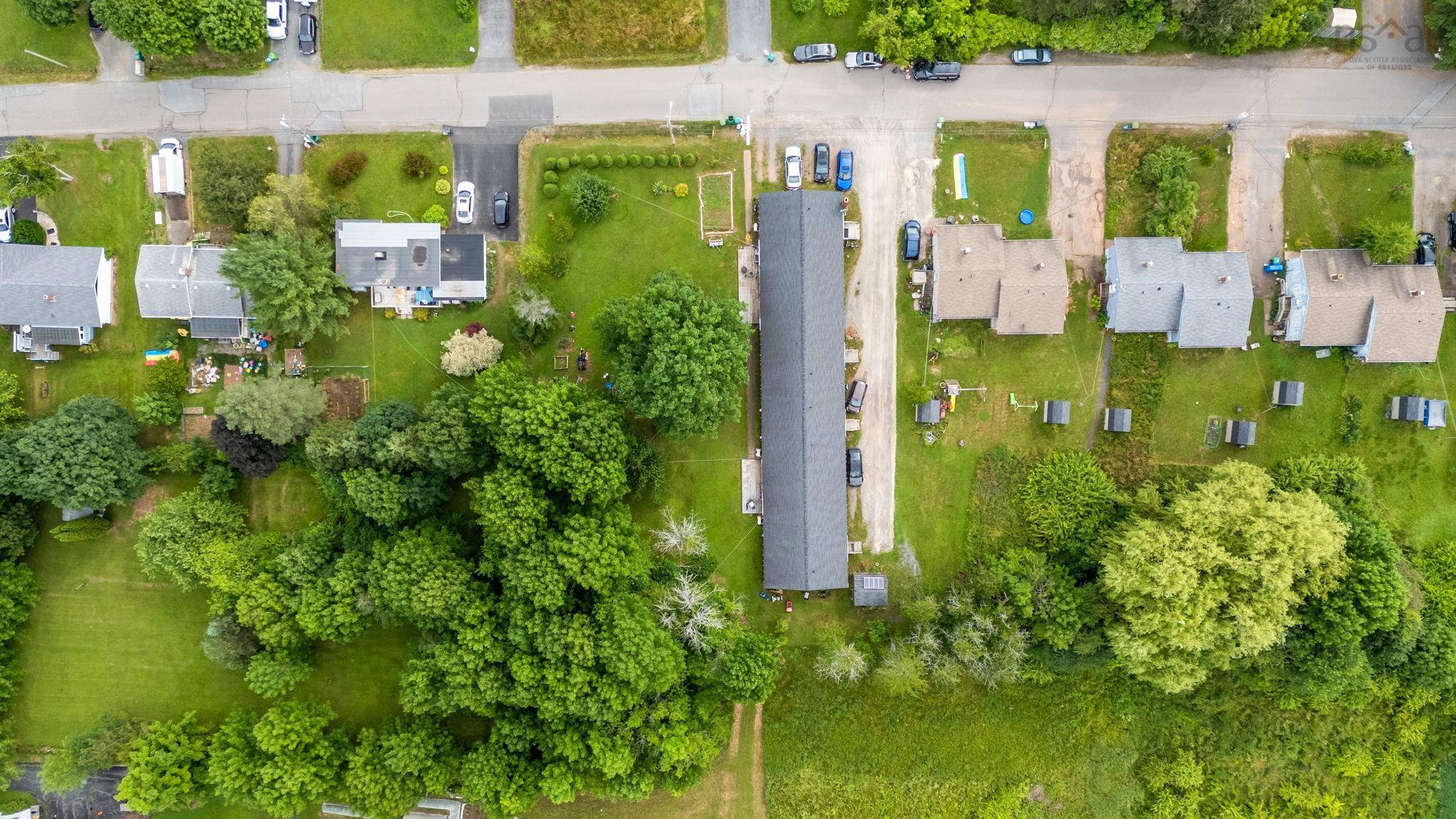 $699,900.00: 1592 Crossley Court, Windsor