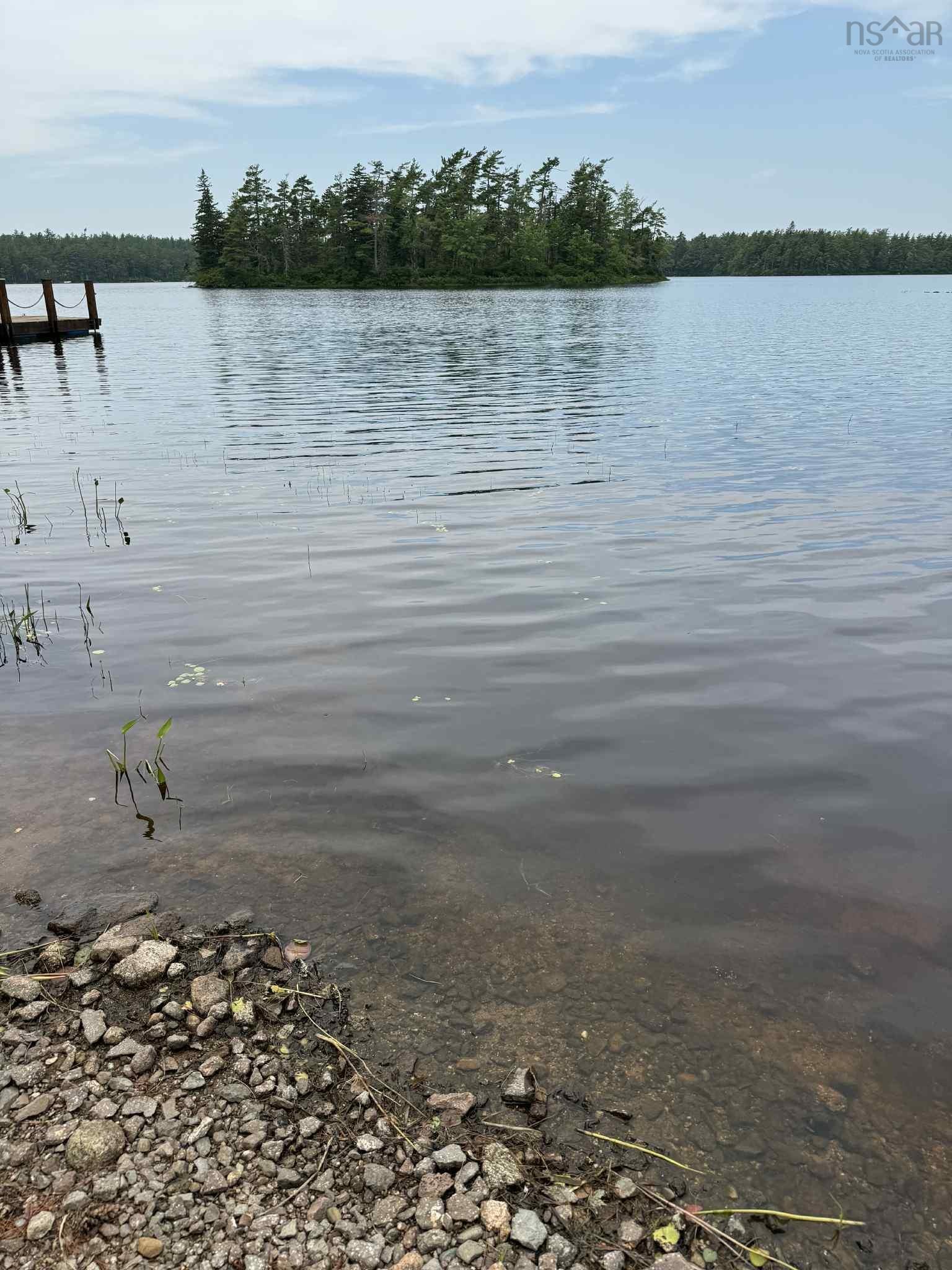 $189,000.00: 48 Alexander WATERLOO LAKE Avenue, New Albany