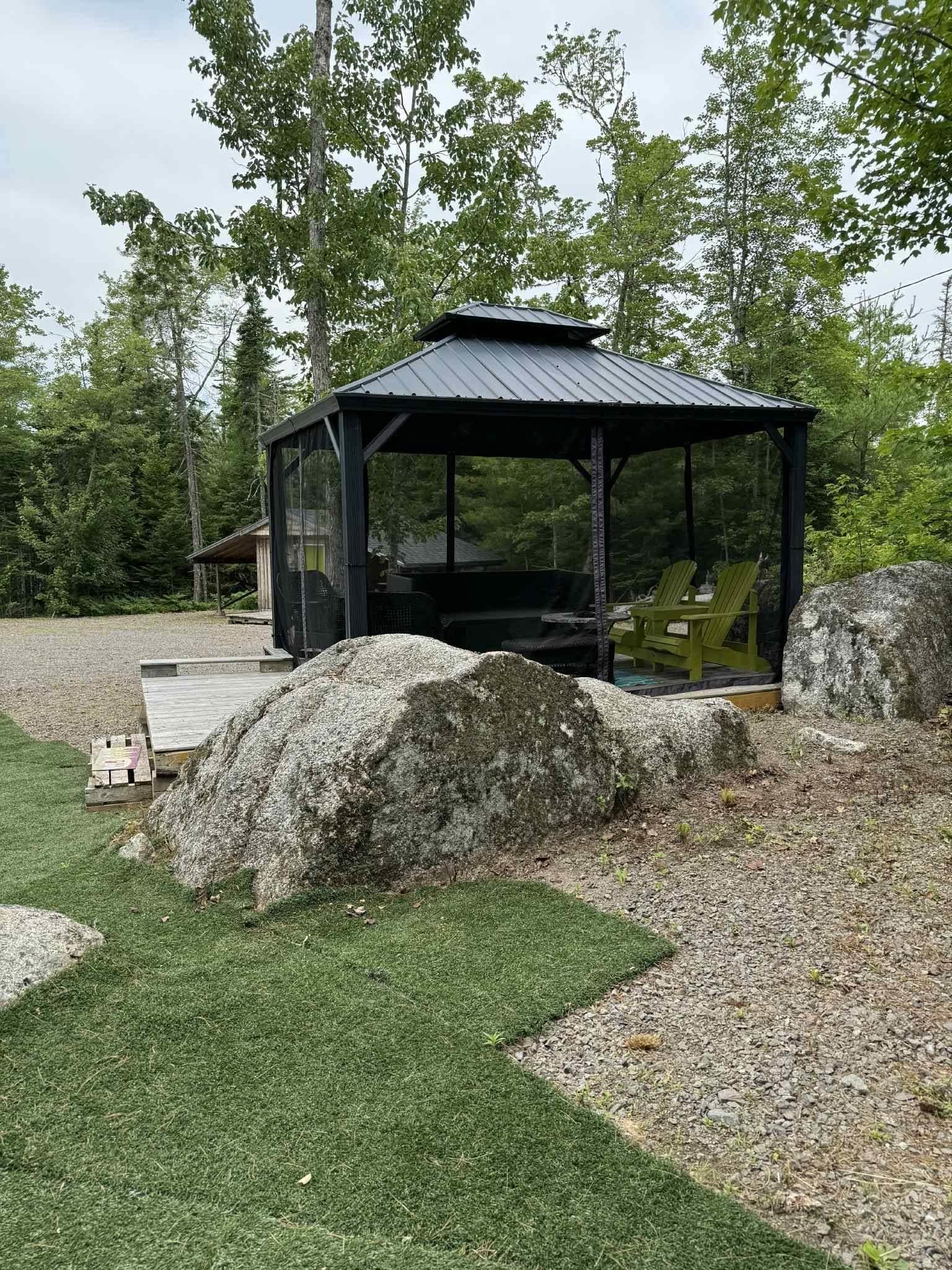 $189,000.00: 48 Alexander WATERLOO LAKE Avenue, New Albany