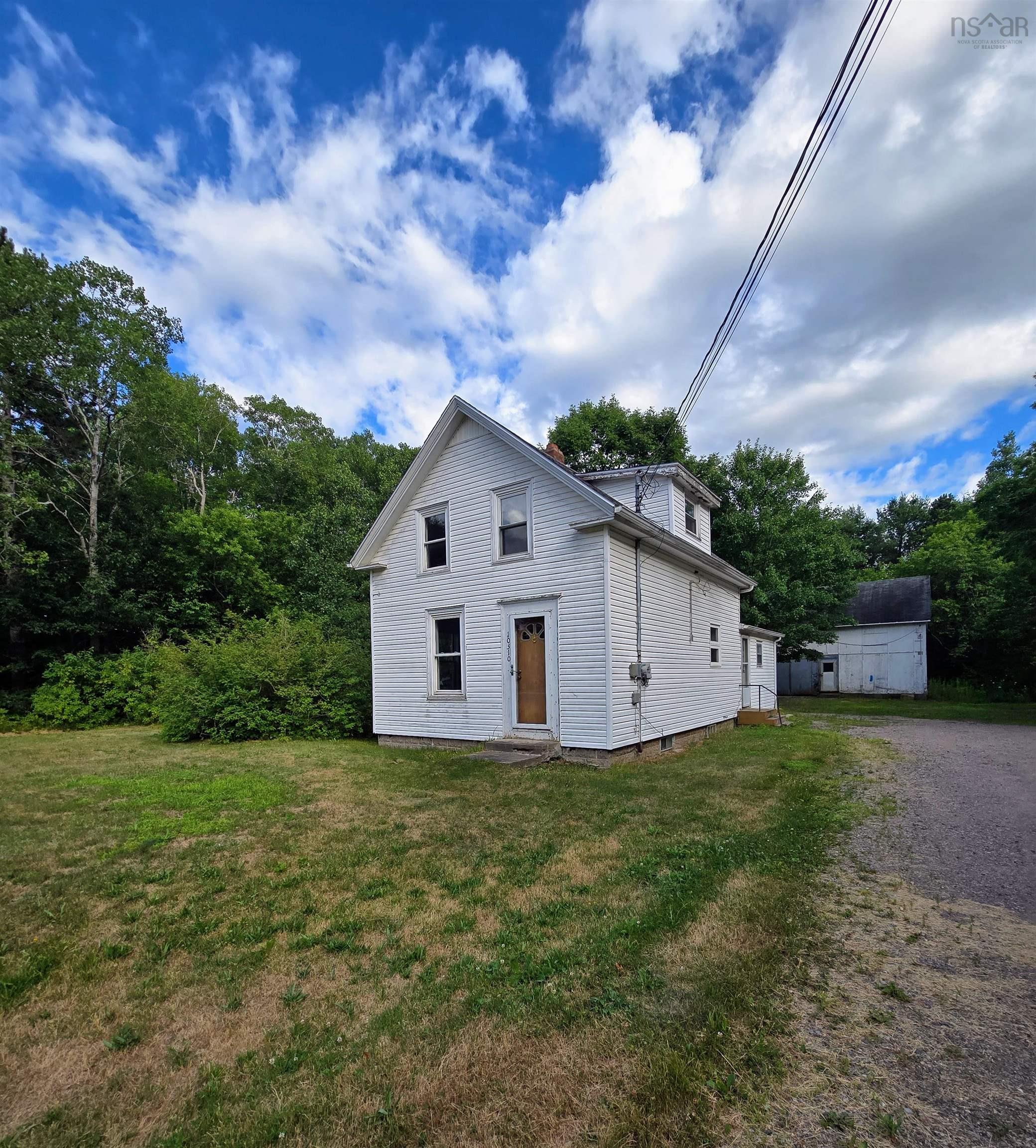 $199,000.00: 10310 201 Highway, Meadowvale