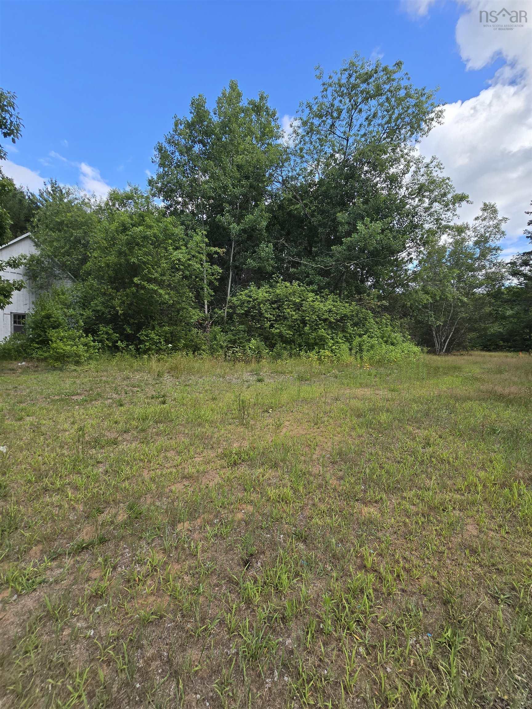 $199,000.00: 10310 201 Highway, Meadowvale