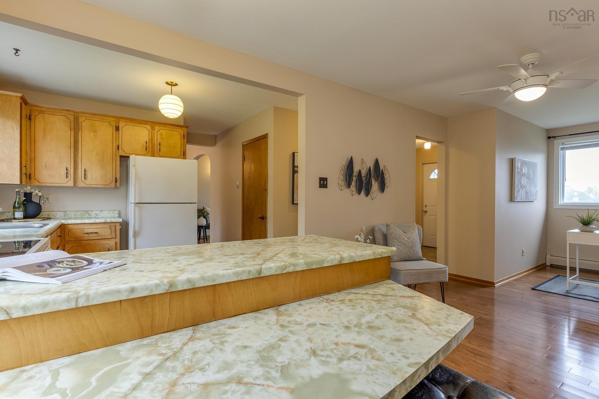 $549,900.00: 31 Hannebury Drive, Cole Harbour