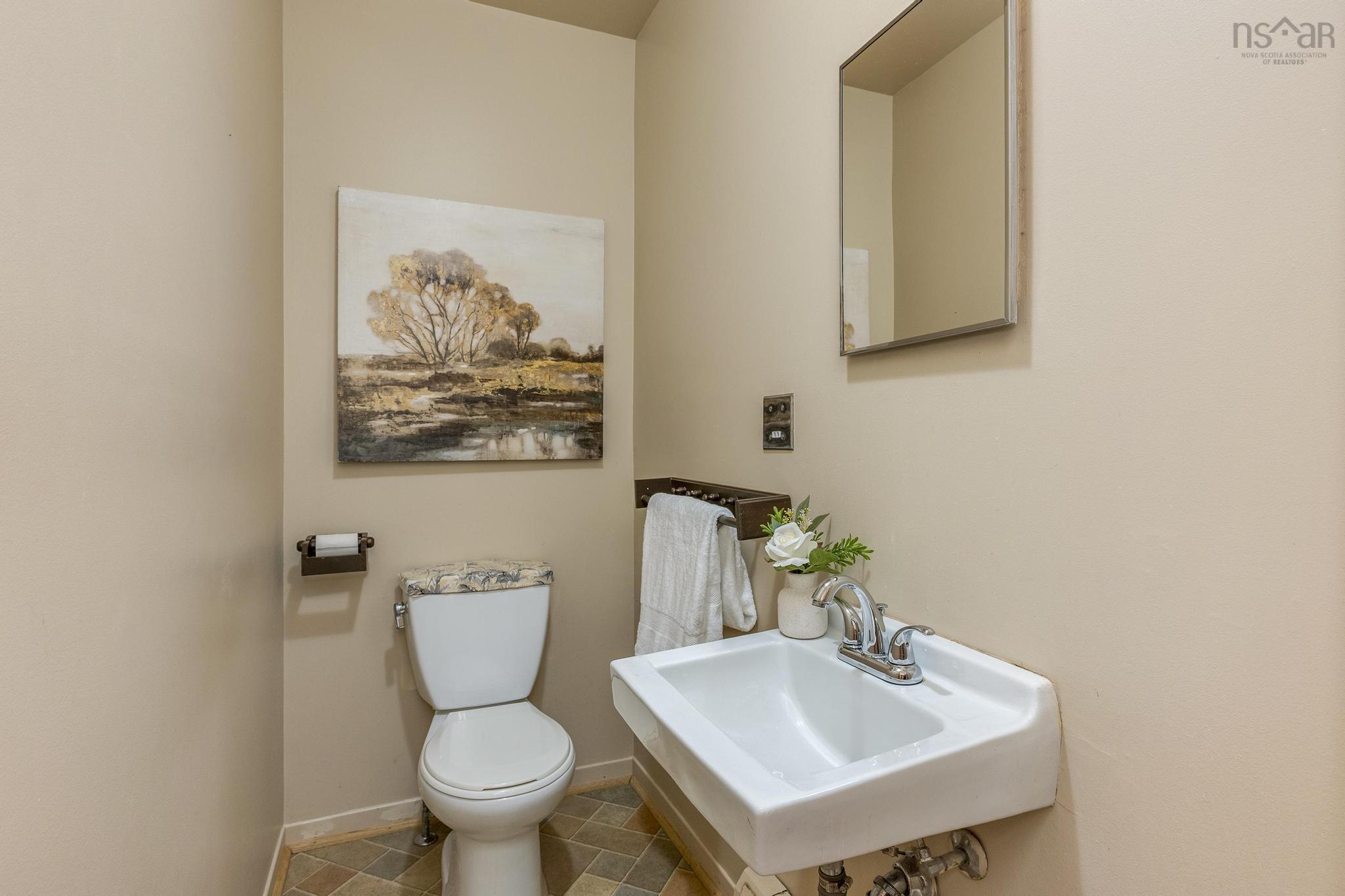 $549,900.00: 31 Hannebury Drive, Cole Harbour