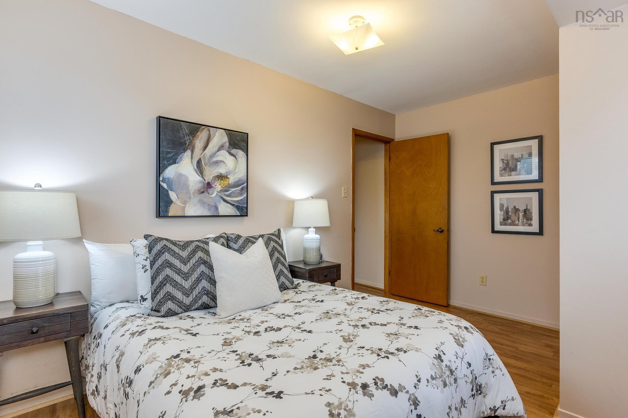 $549,900.00: 31 Hannebury Drive, Cole Harbour