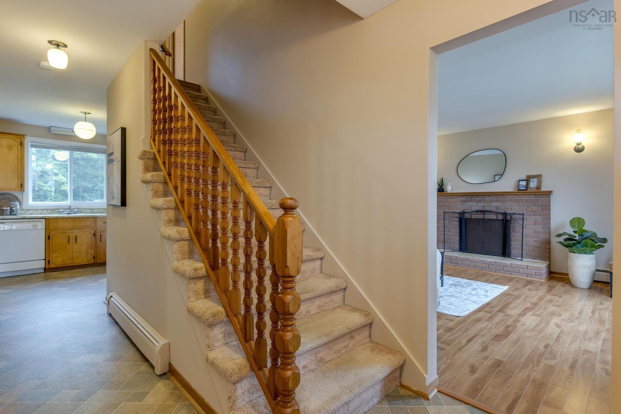 $549,900.00: 31 Hannebury Drive, Cole Harbour