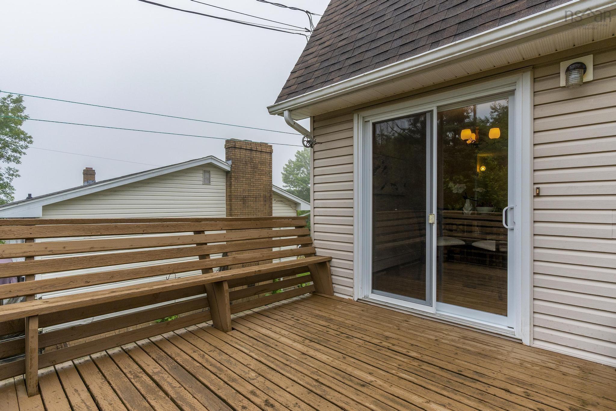 $549,900.00: 31 Hannebury Drive, Cole Harbour