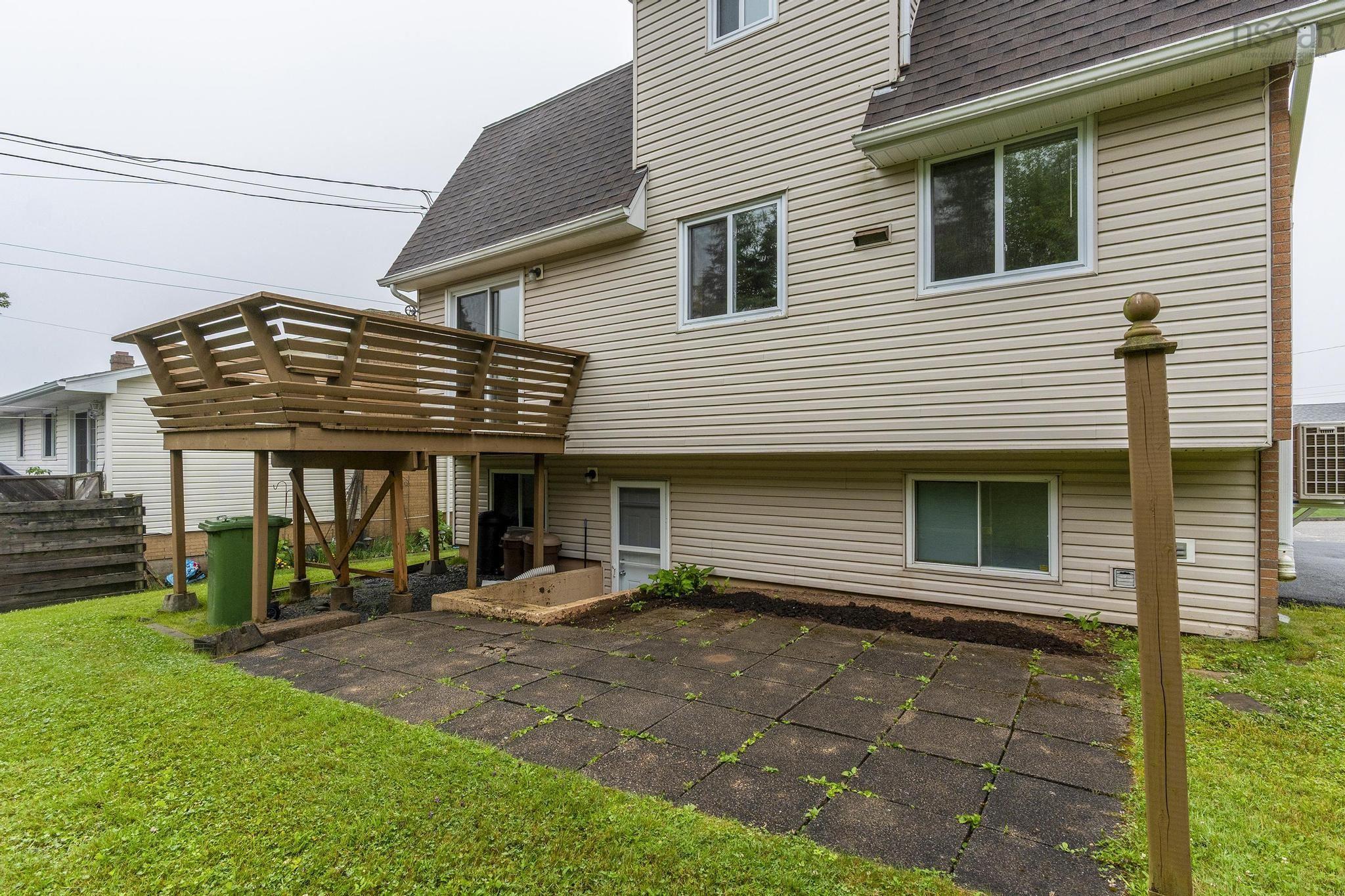 $549,900.00: 31 Hannebury Drive, Cole Harbour