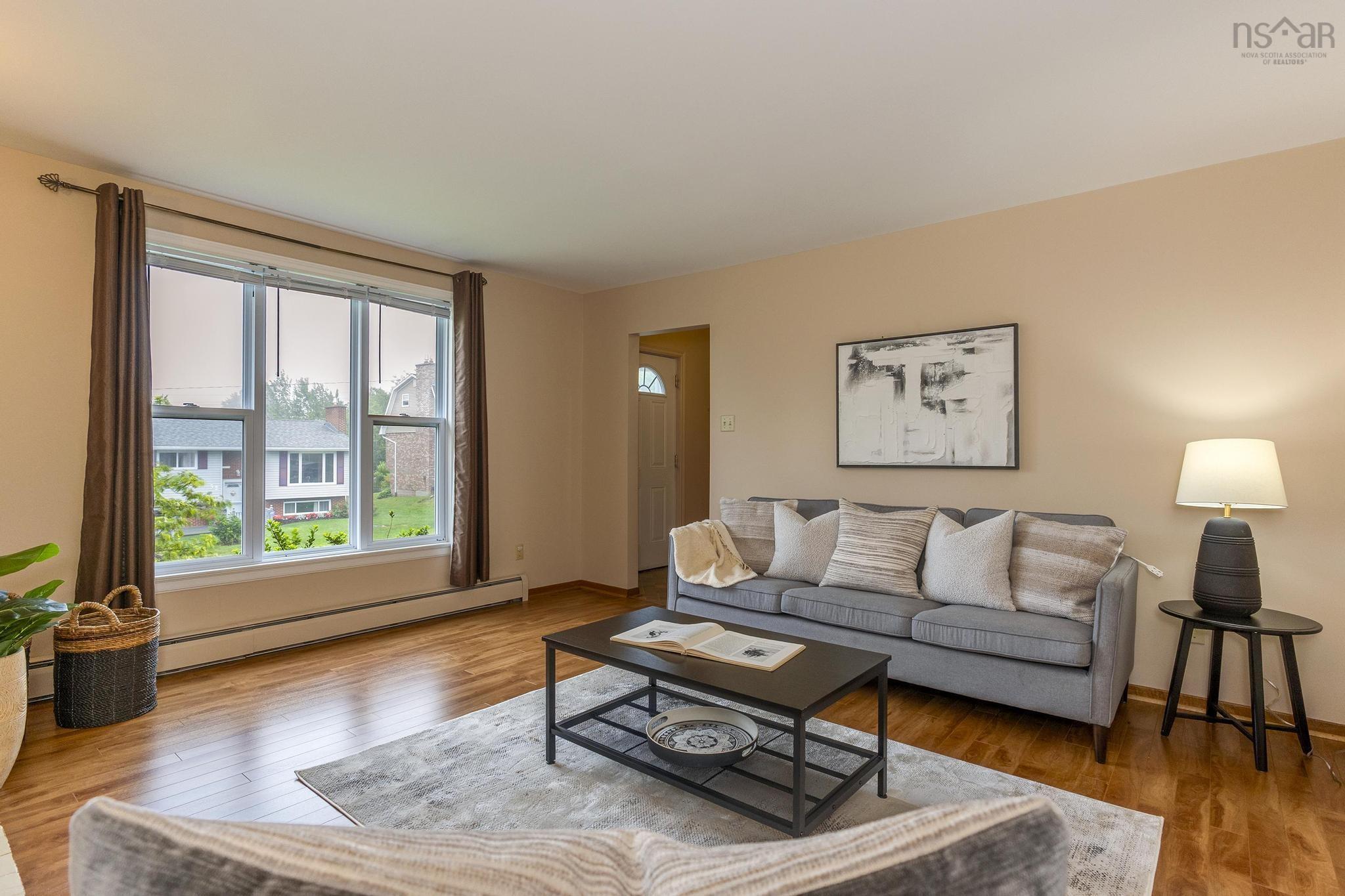 $549,900.00: 31 Hannebury Drive, Cole Harbour