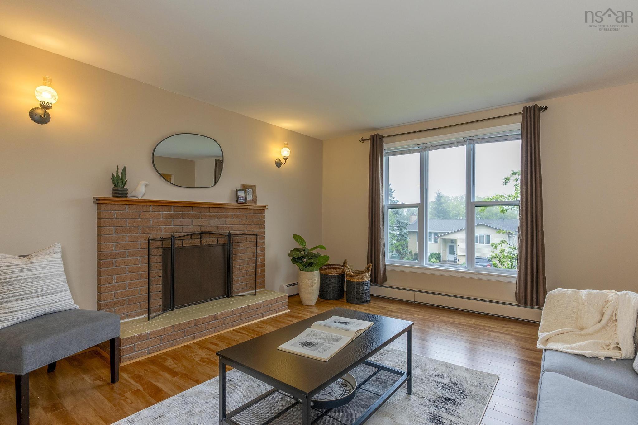 $549,900.00: 31 Hannebury Drive, Cole Harbour