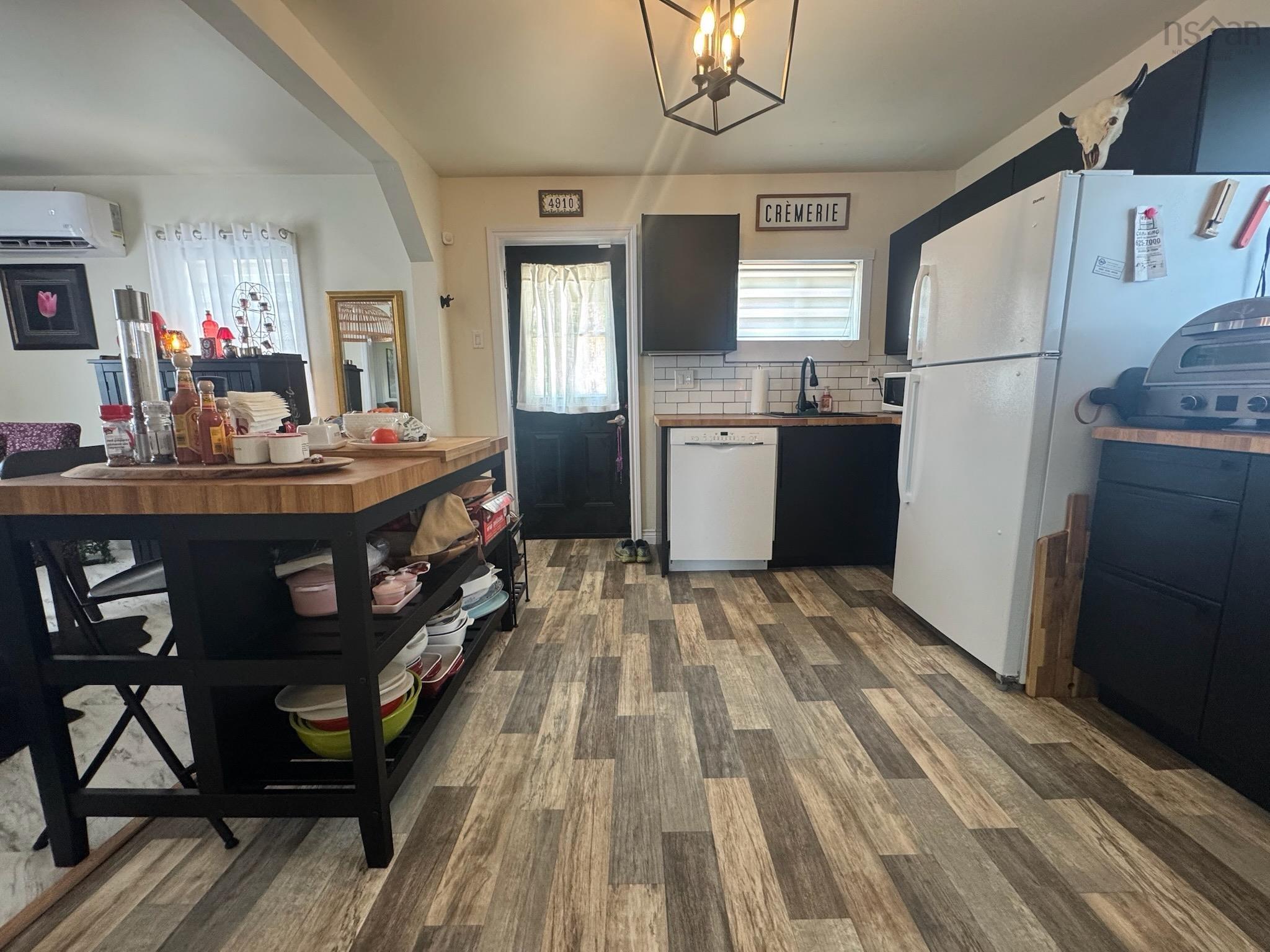 $195,000.00: 9 Somers View, Mulgrave