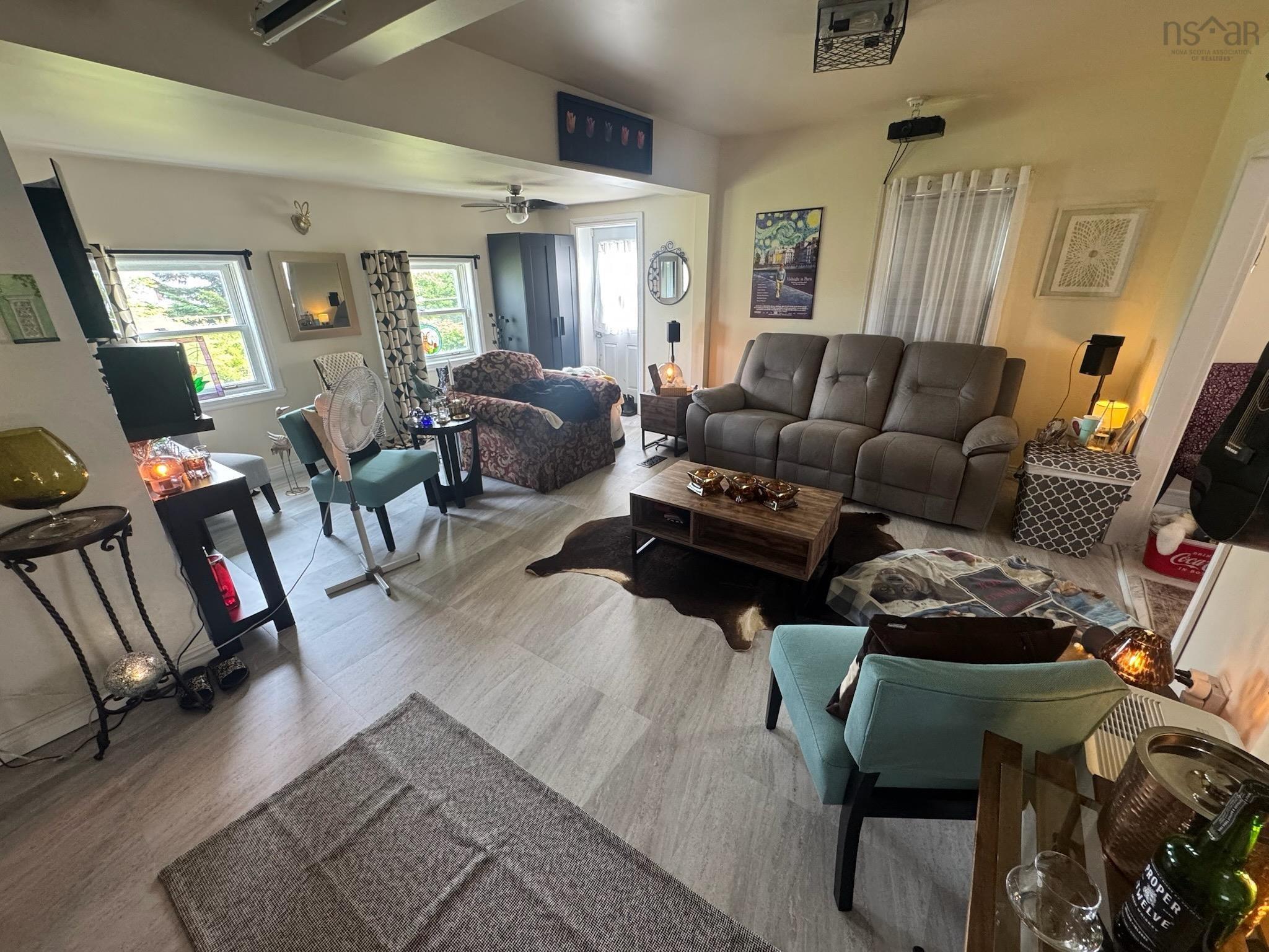 $195,000.00: 9 Somers View, Mulgrave