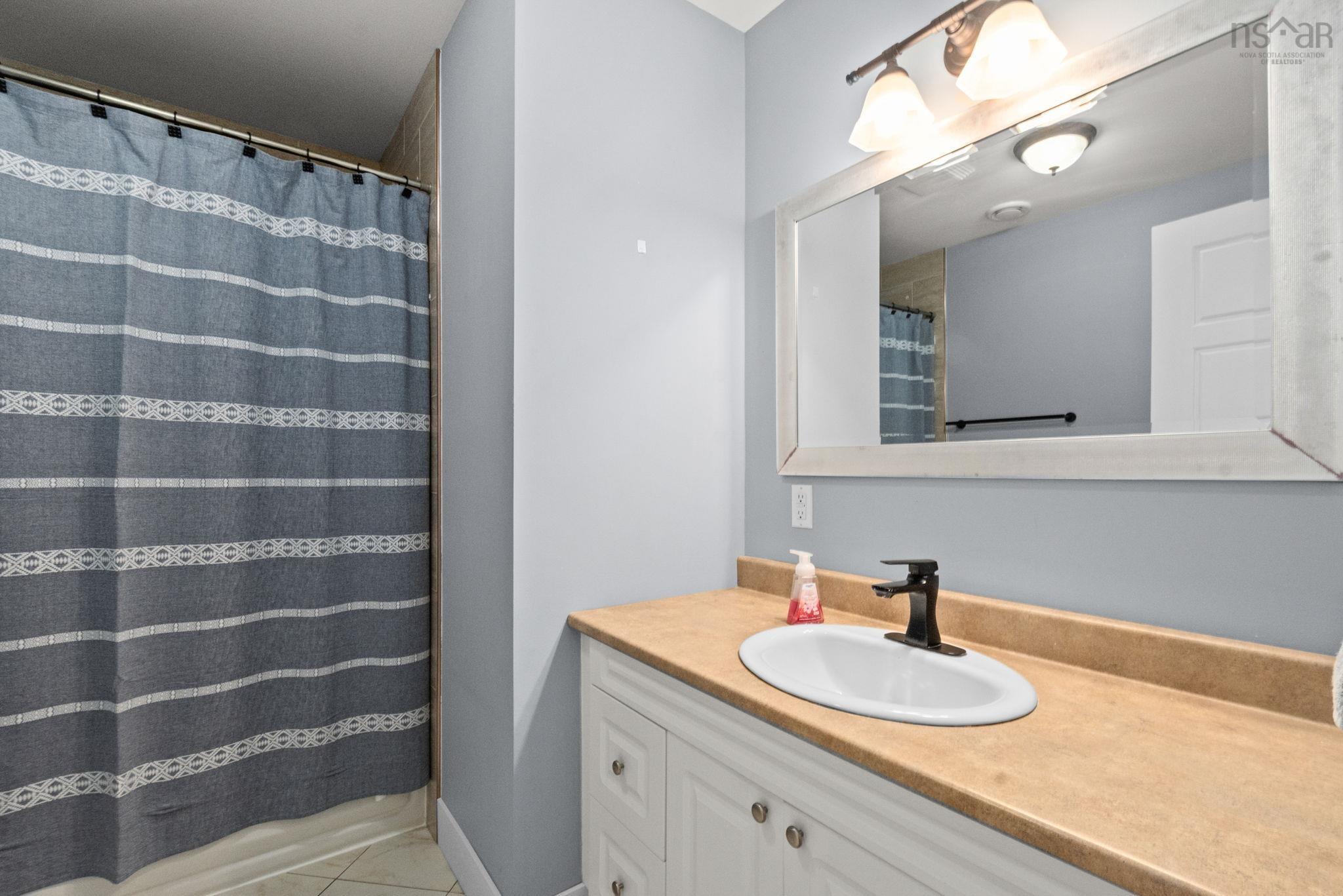 $424,000.00: 974 Elizabeth Drive, North Kentville