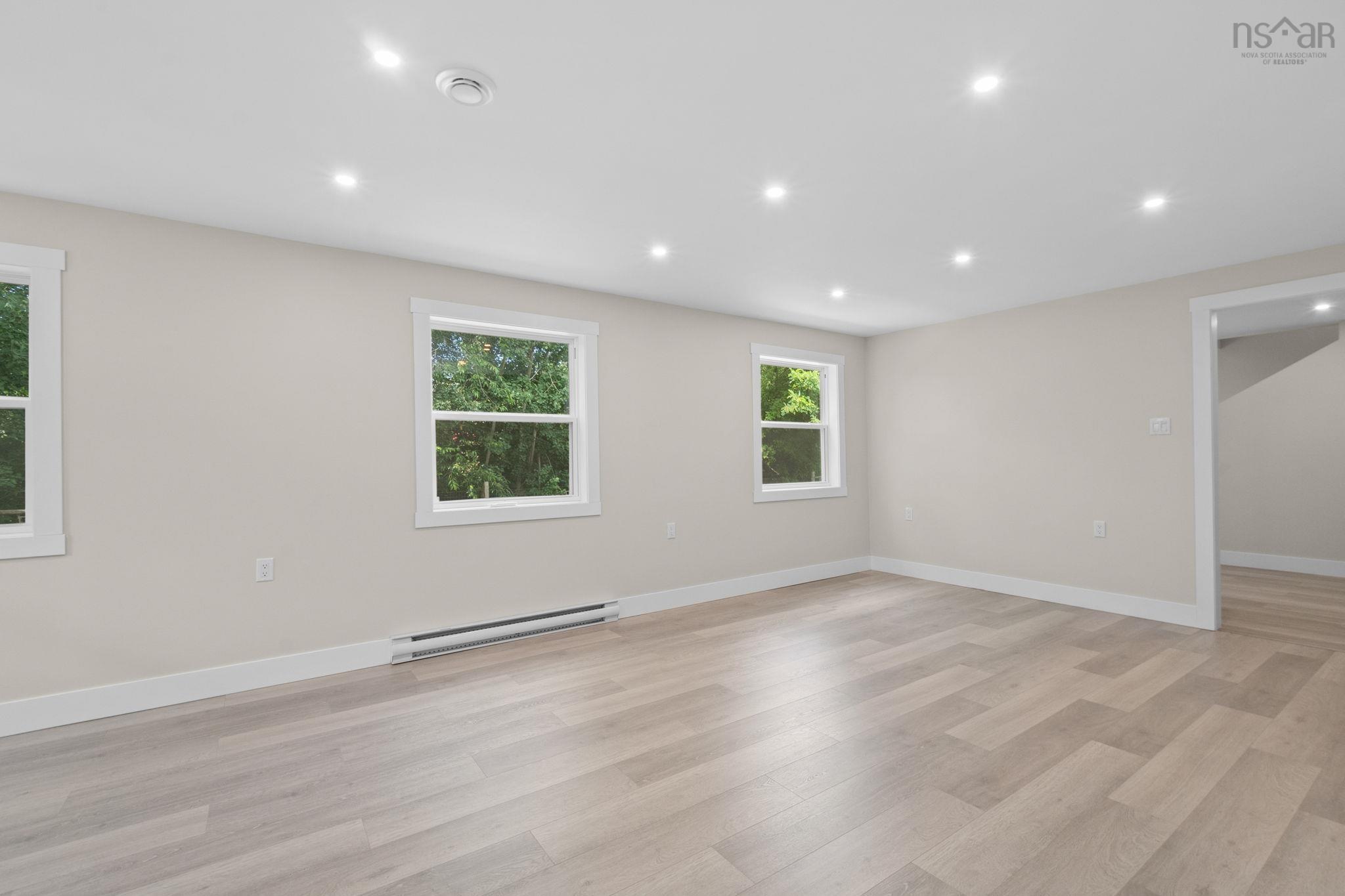 $424,000.00: 974 Elizabeth Drive, North Kentville