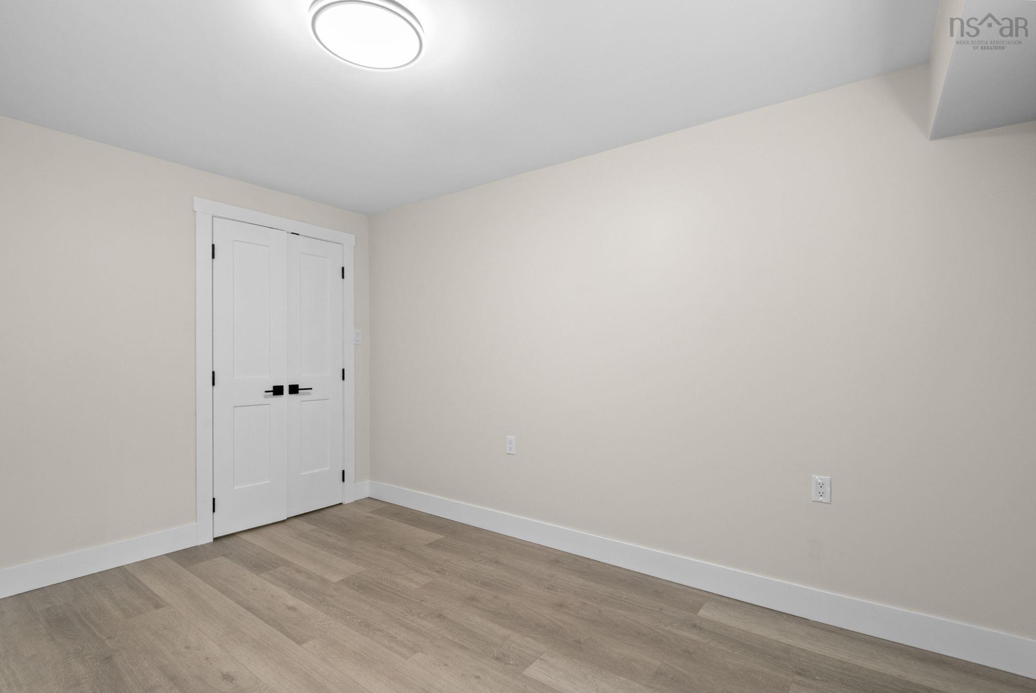 $424,000.00: 974 Elizabeth Drive, North Kentville