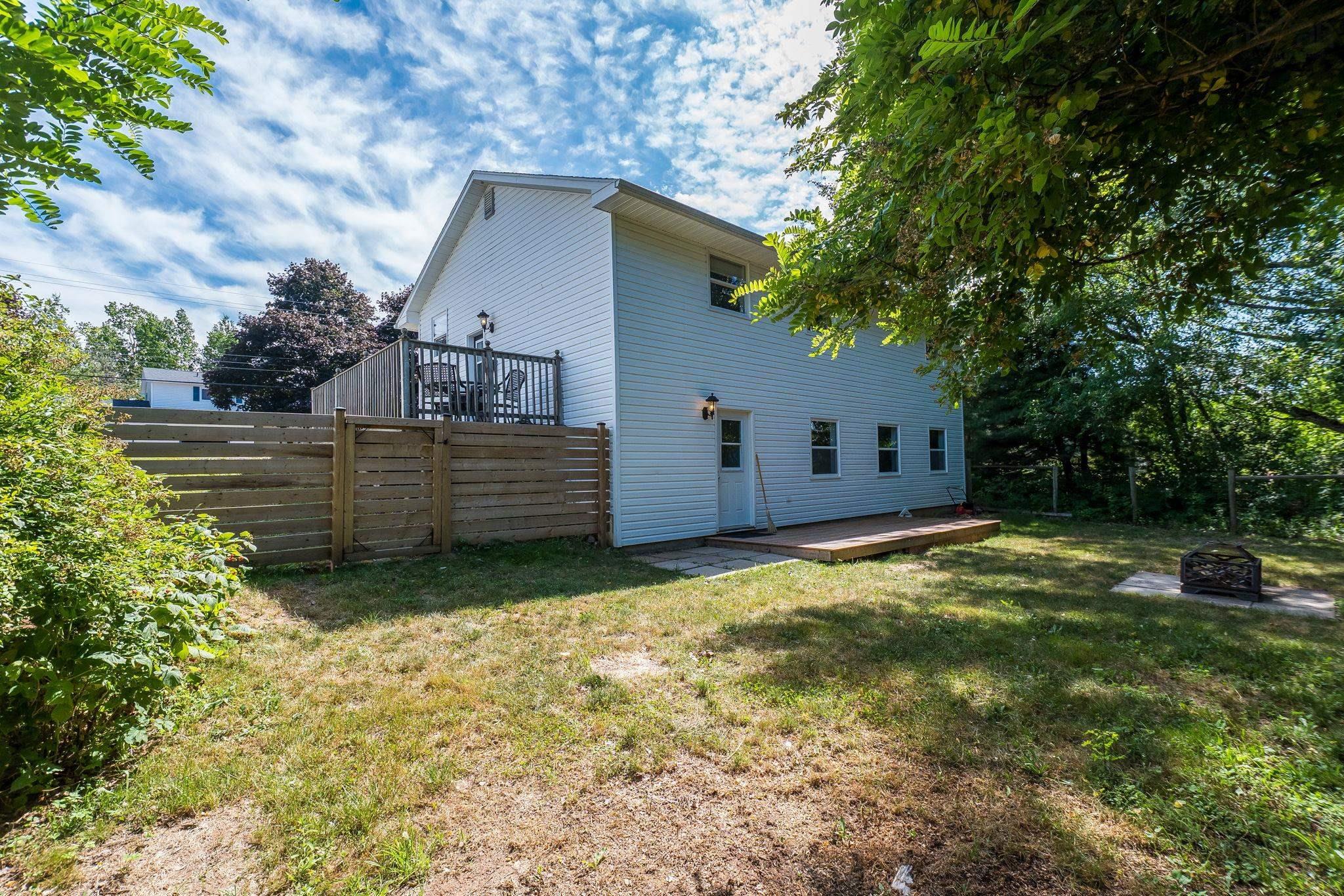 $424,000.00: 974 Elizabeth Drive, North Kentville