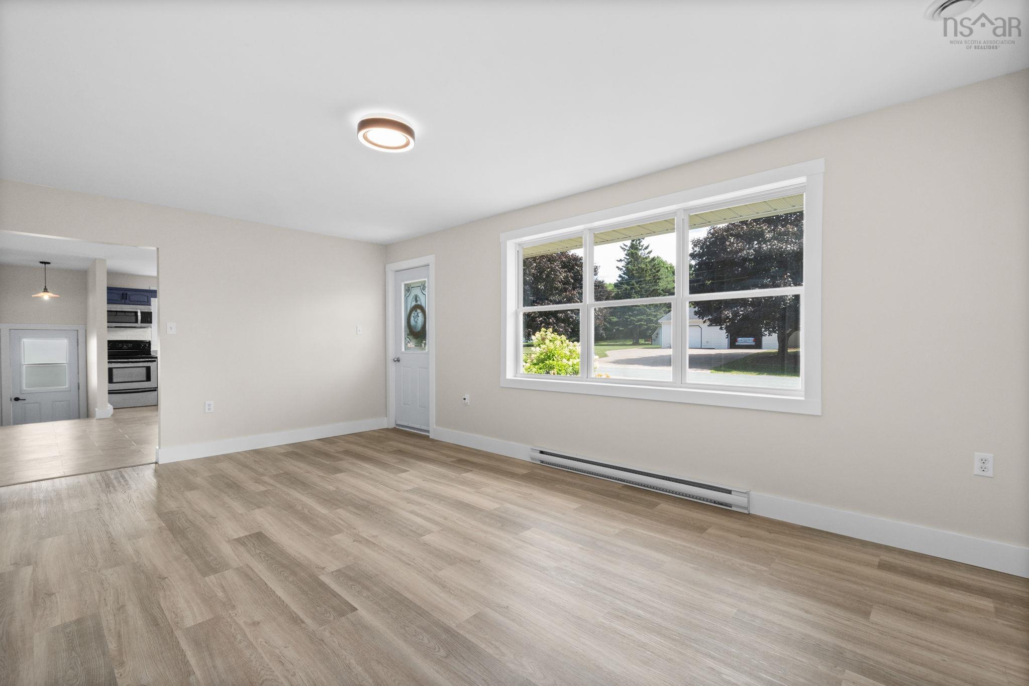 $424,000.00: 974 Elizabeth Drive, North Kentville