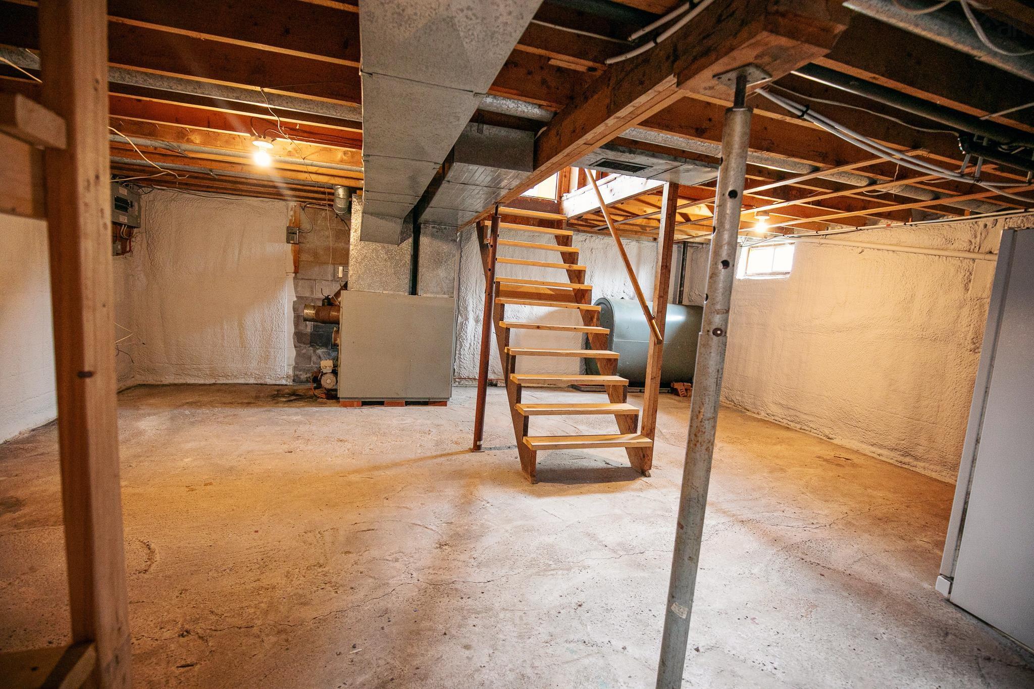 $159,900.00: 62 Mcgee Street, Springhill