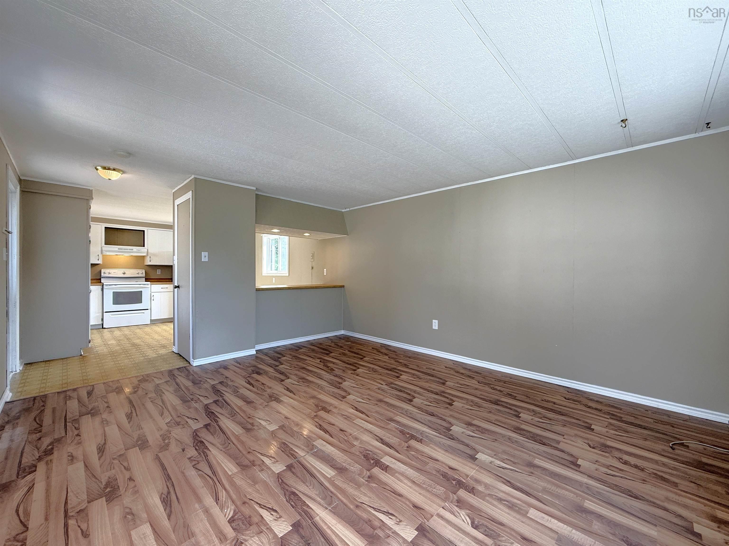 $119,900.00: 160 SEASONS Drive, Bridgewater