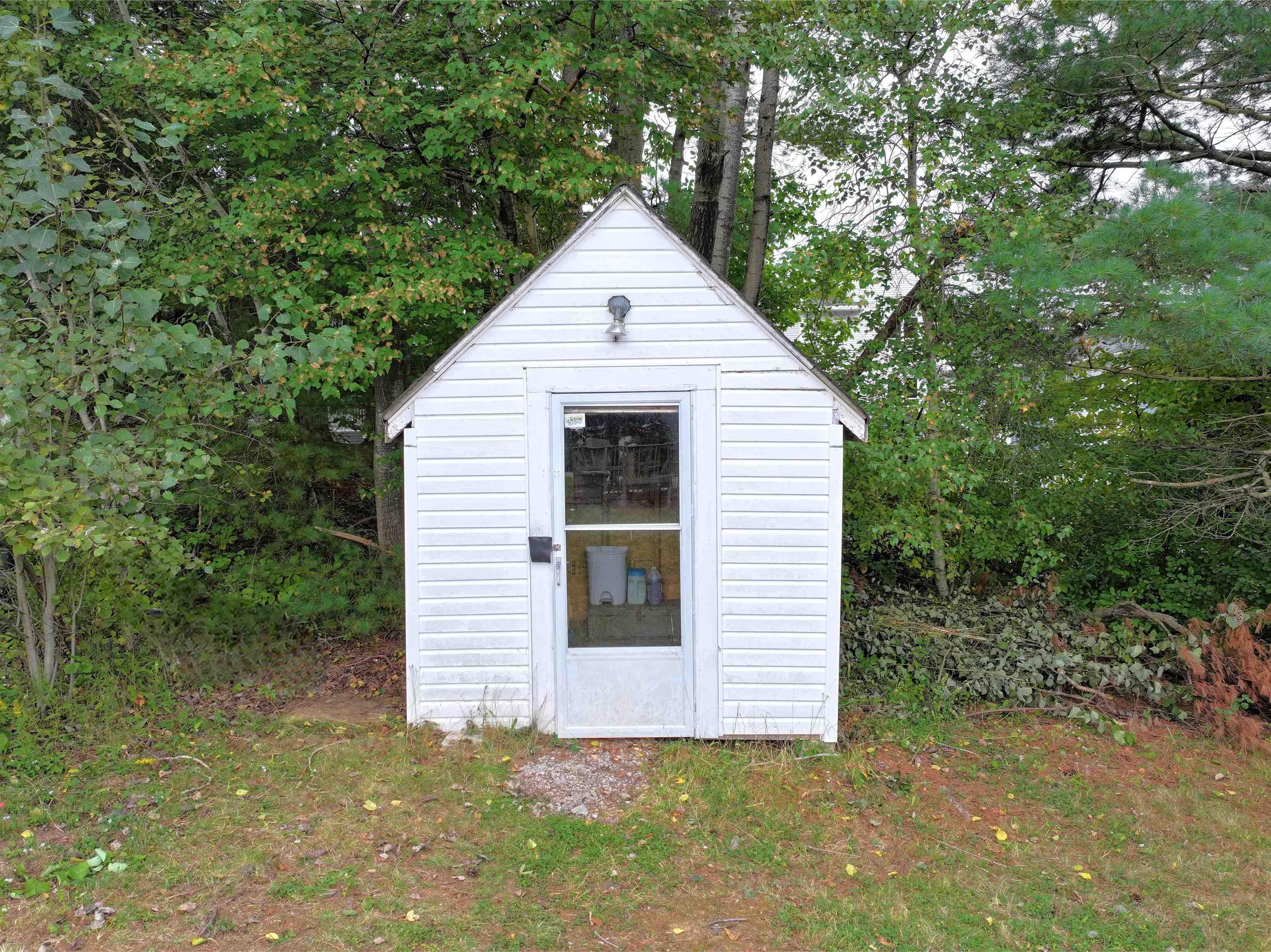 $119,900.00: 160 SEASONS Drive, Bridgewater