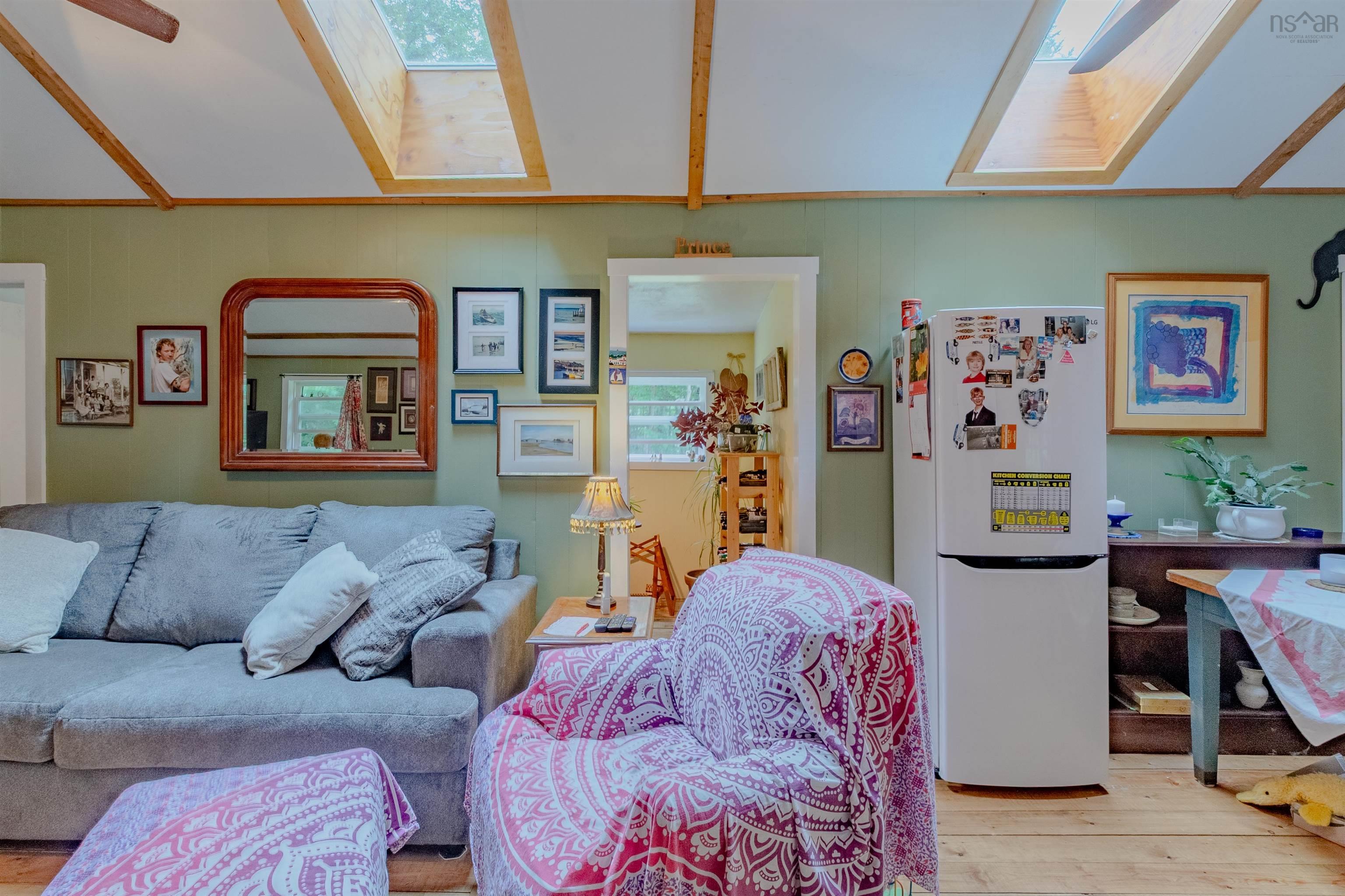 $190,000.00: 1387 Canada Hill Road, Lockeport