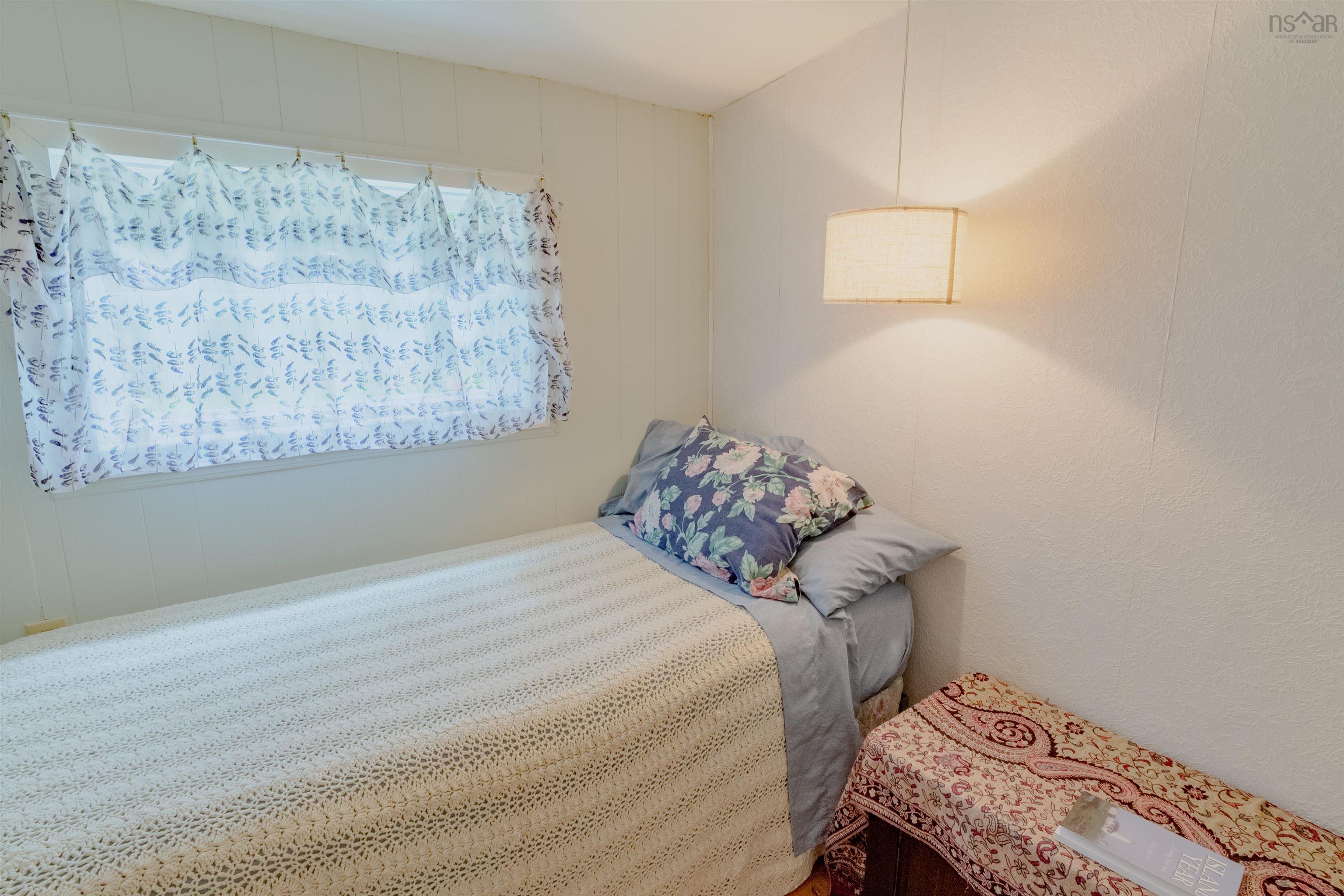 $190,000.00: 1387 Canada Hill Road, Lockeport