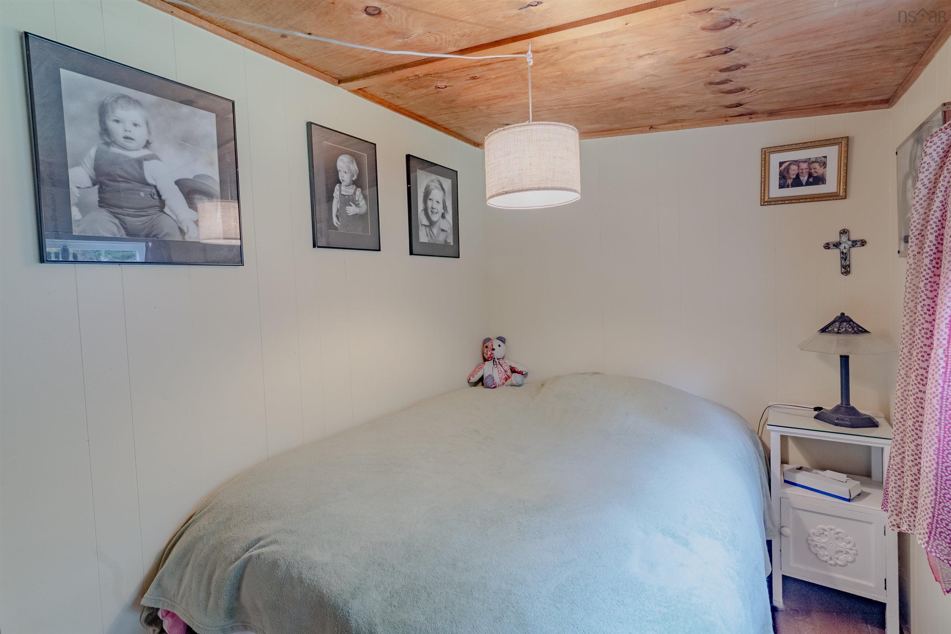 $190,000.00: 1387 Canada Hill Road, Lockeport