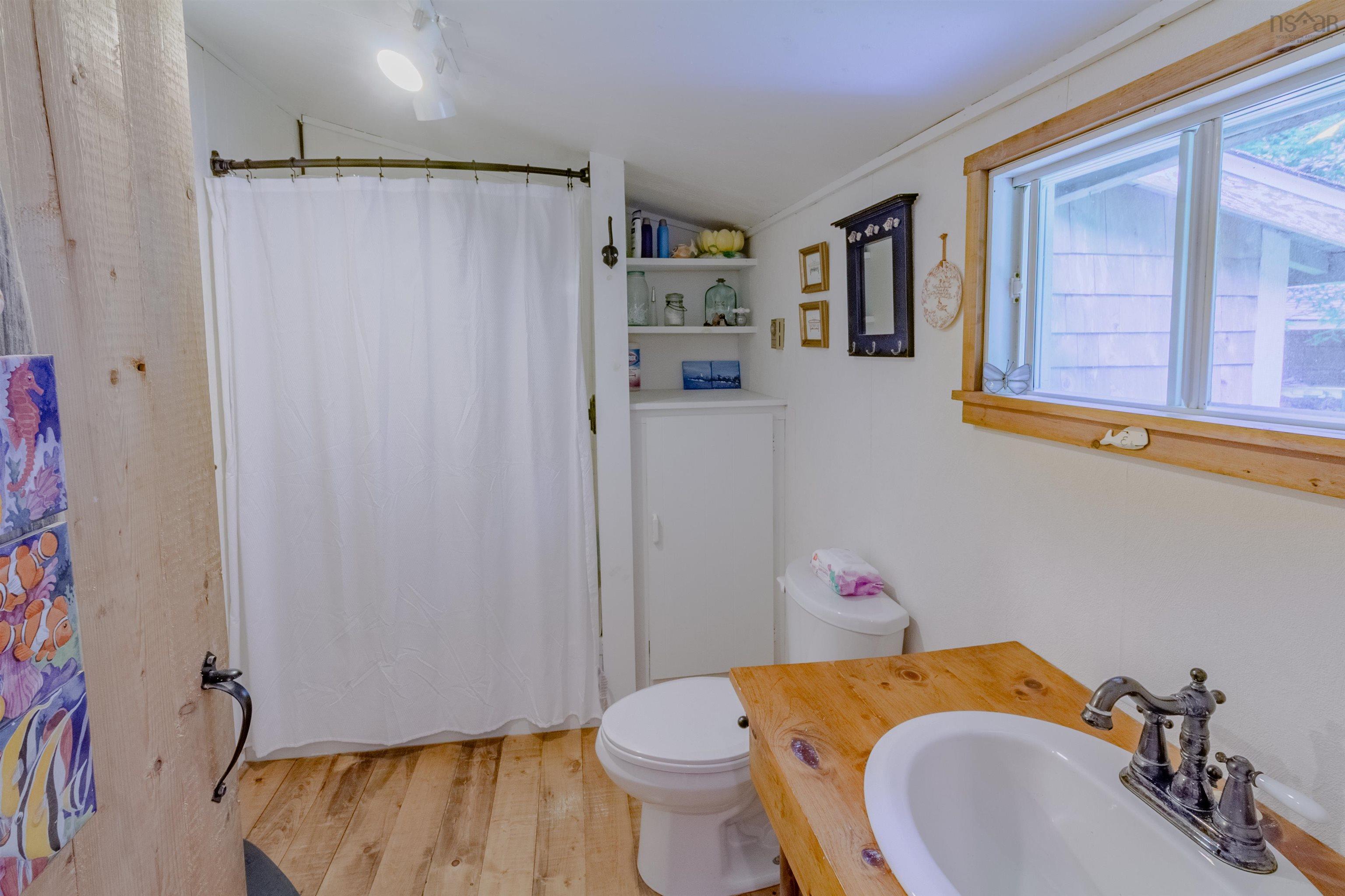 $190,000.00: 1387 Canada Hill Road, Lockeport