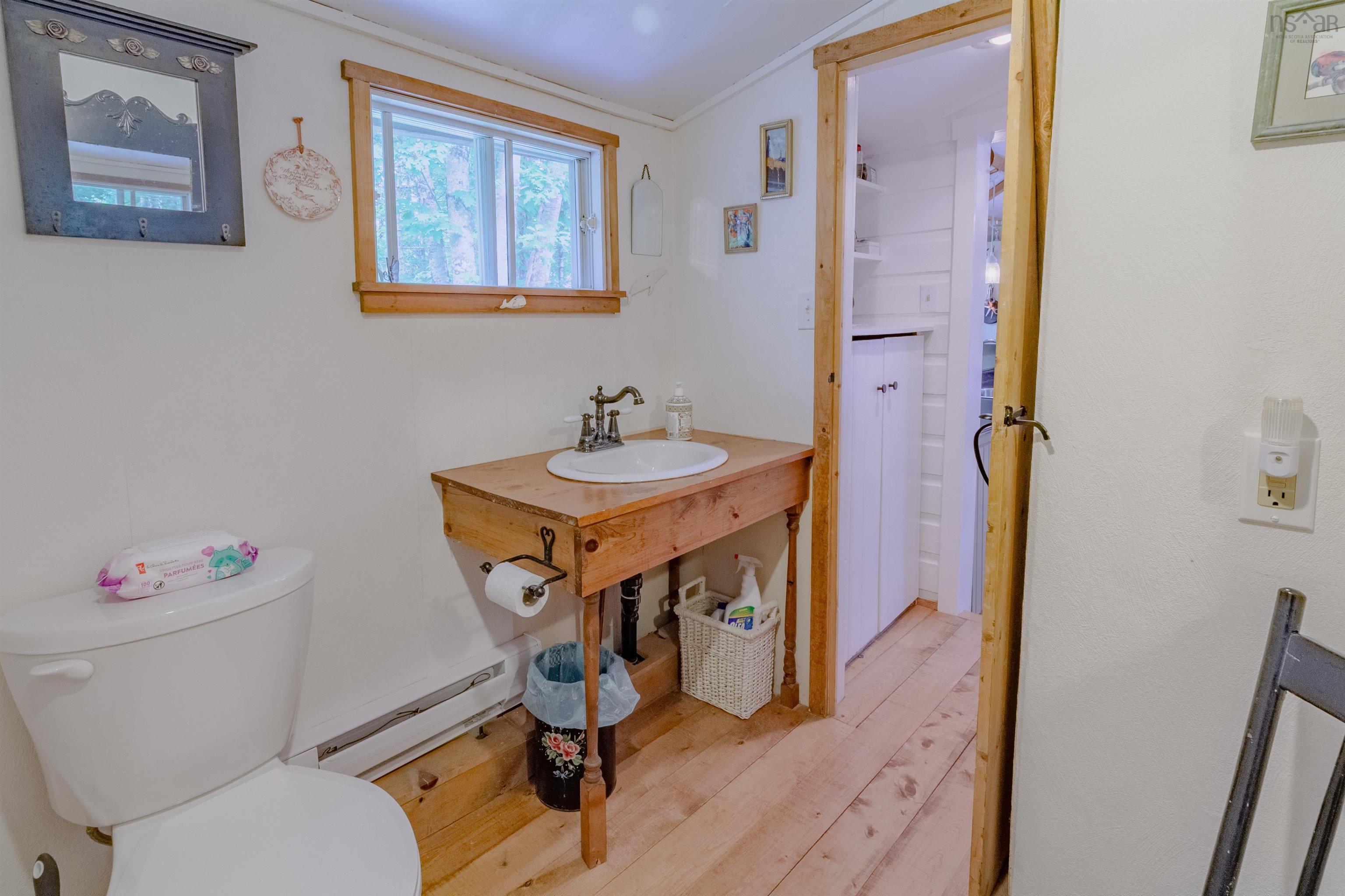 $190,000.00: 1387 Canada Hill Road, Lockeport