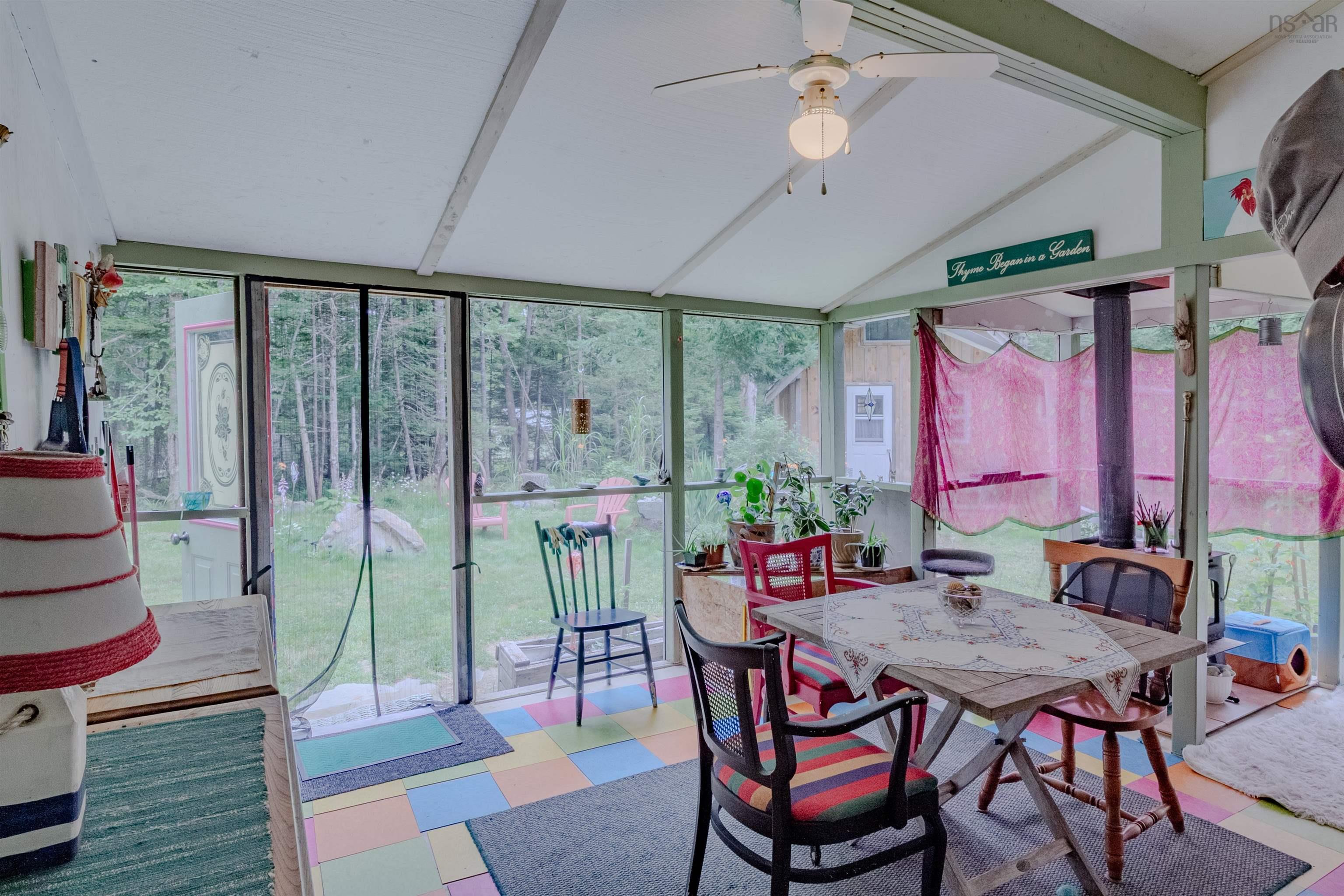 $190,000.00: 1387 Canada Hill Road, Lockeport