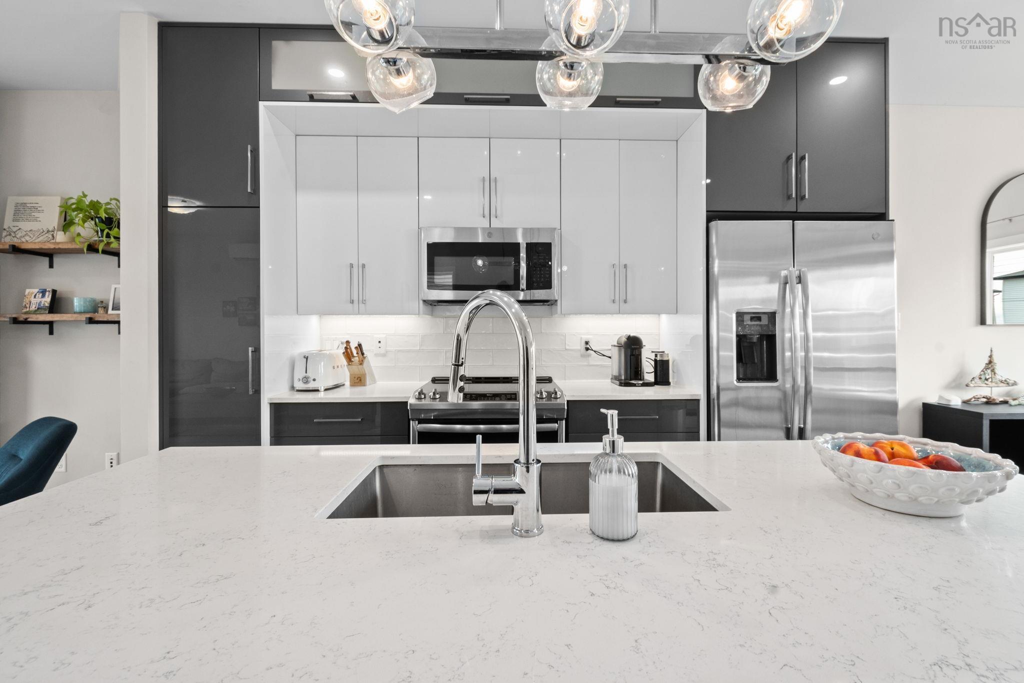 $669,900.00: 33 Mica Cres, Halifax