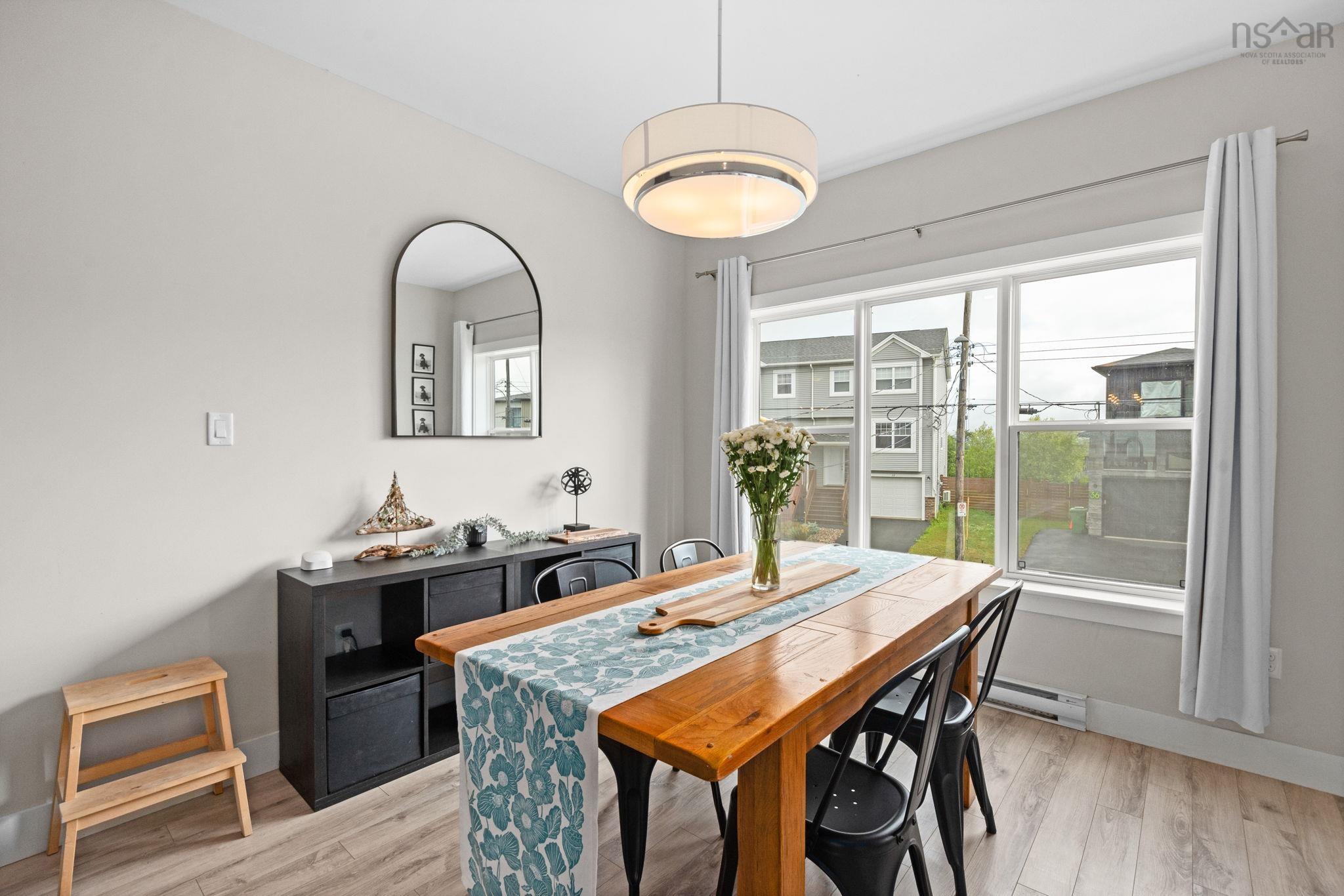 $669,900.00: 33 Mica Cres, Halifax