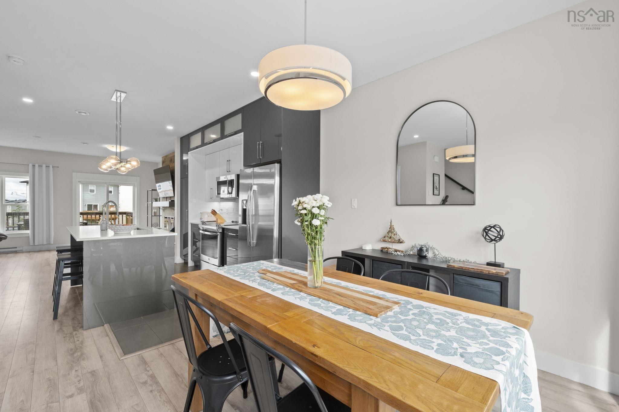 $669,900.00: 33 Mica Cres, Halifax