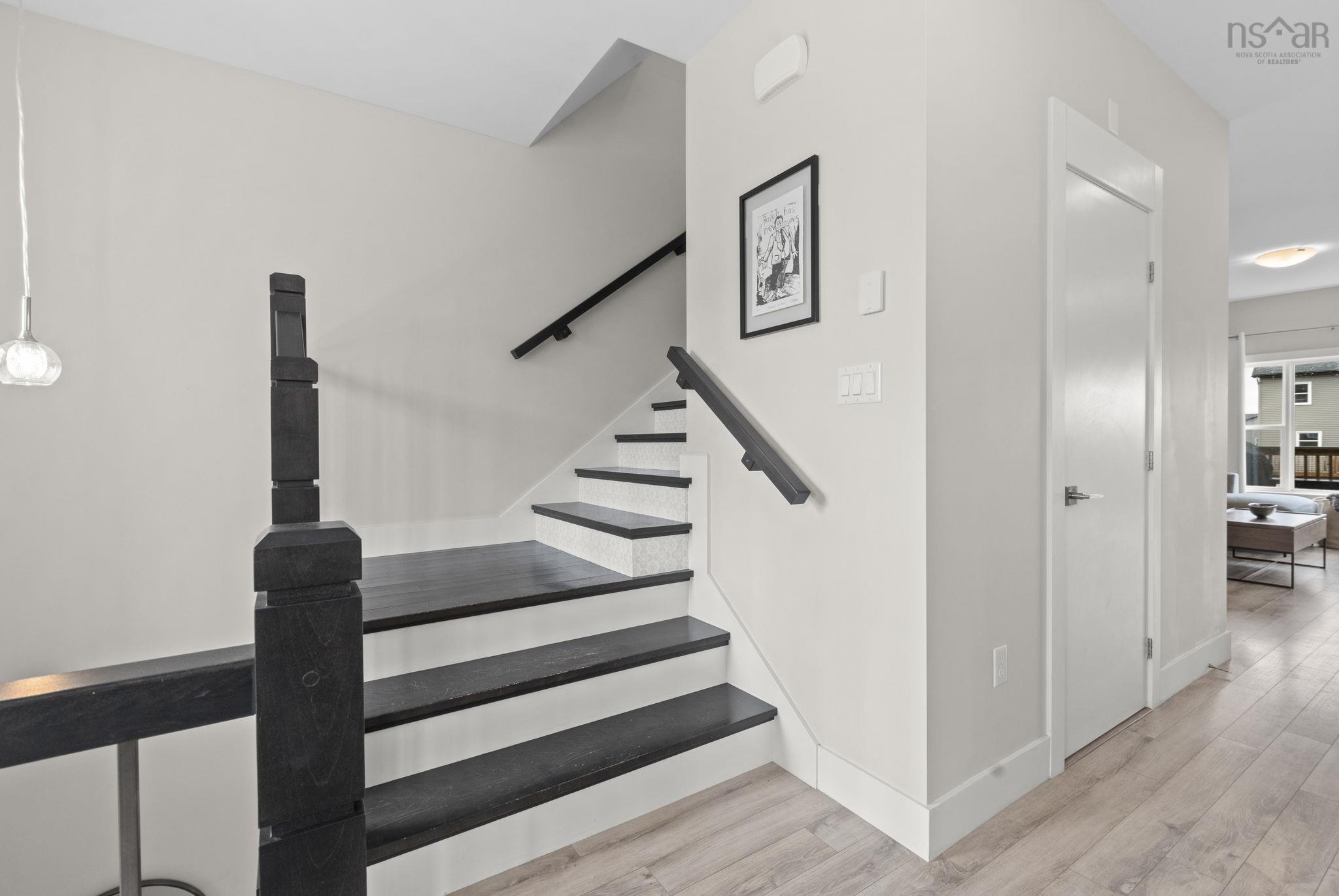 $669,900.00: 33 Mica Cres, Halifax