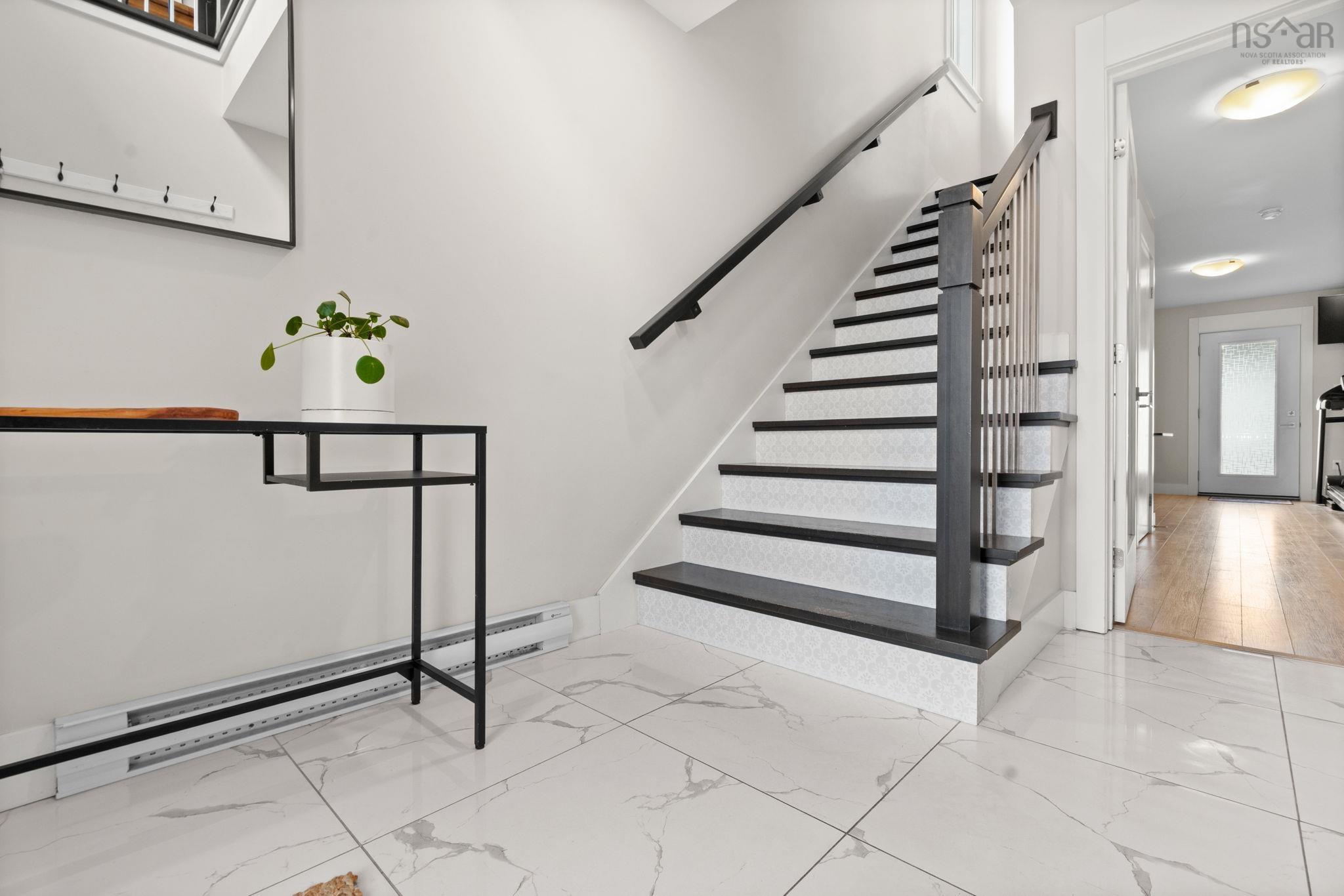 $669,900.00: 33 Mica Cres, Halifax