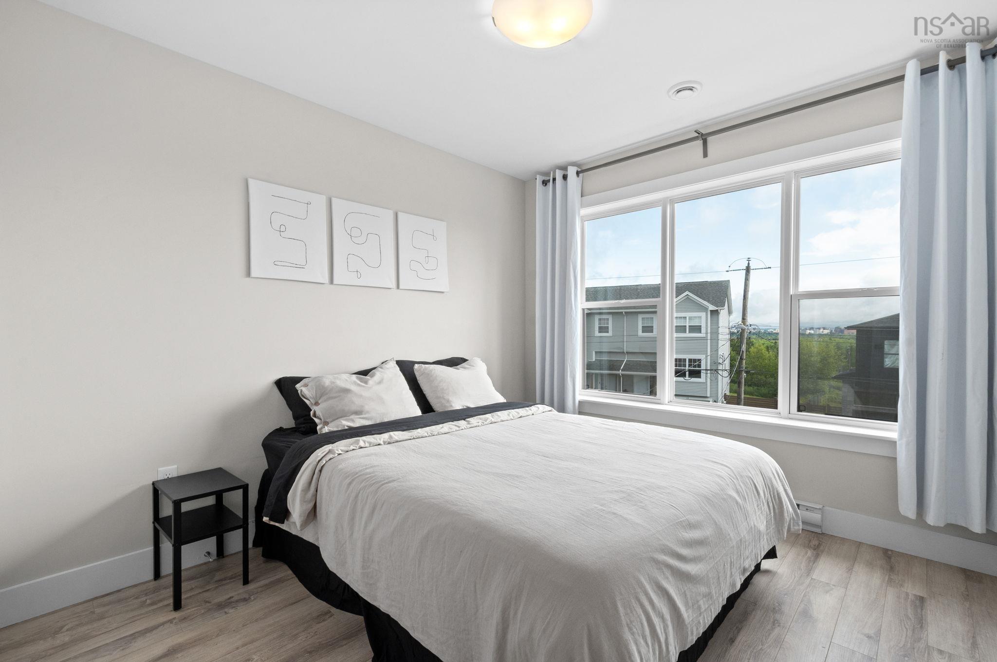 $669,900.00: 33 Mica Cres, Halifax