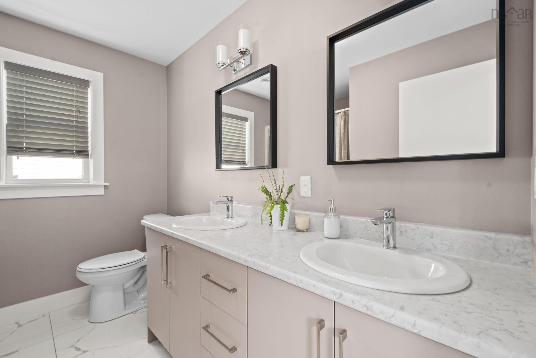 $669,900.00: 33 Mica Cres, Halifax