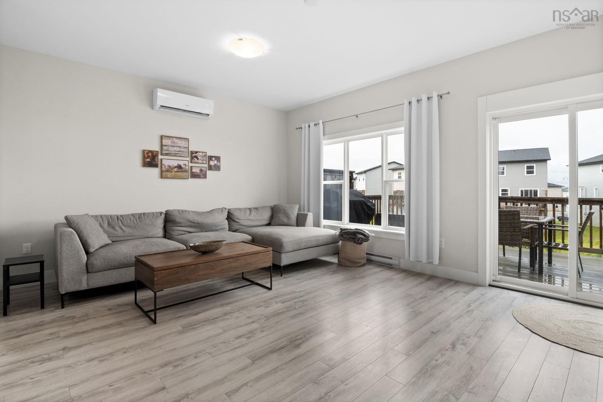 $669,900.00: 33 Mica Cres, Halifax
