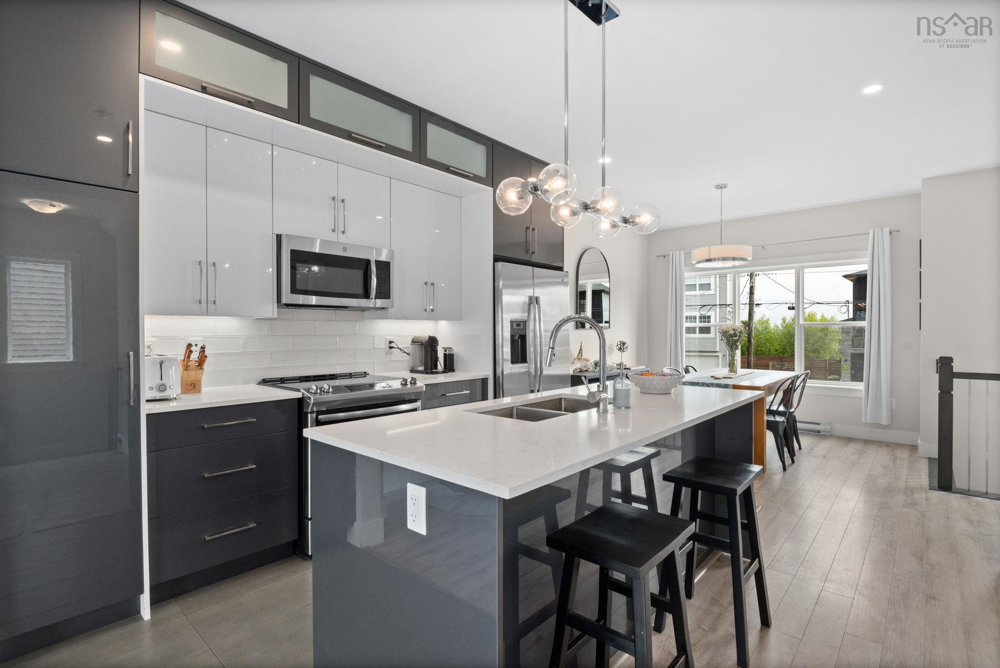 $669,900.00: 33 Mica Cres, Halifax