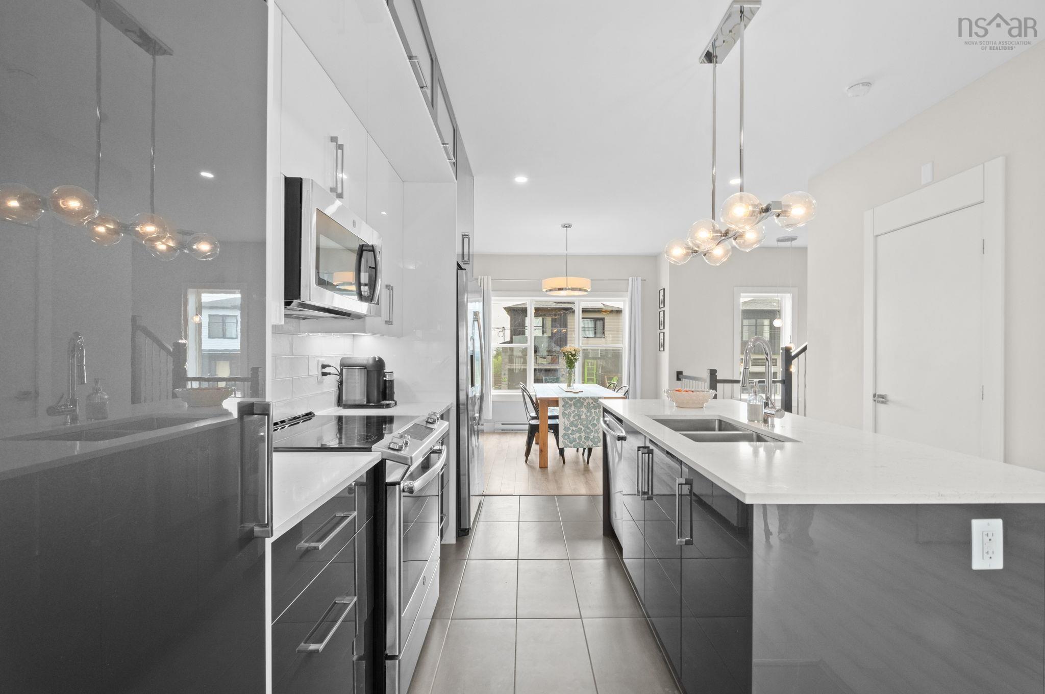 $669,900.00: 33 Mica Cres, Halifax